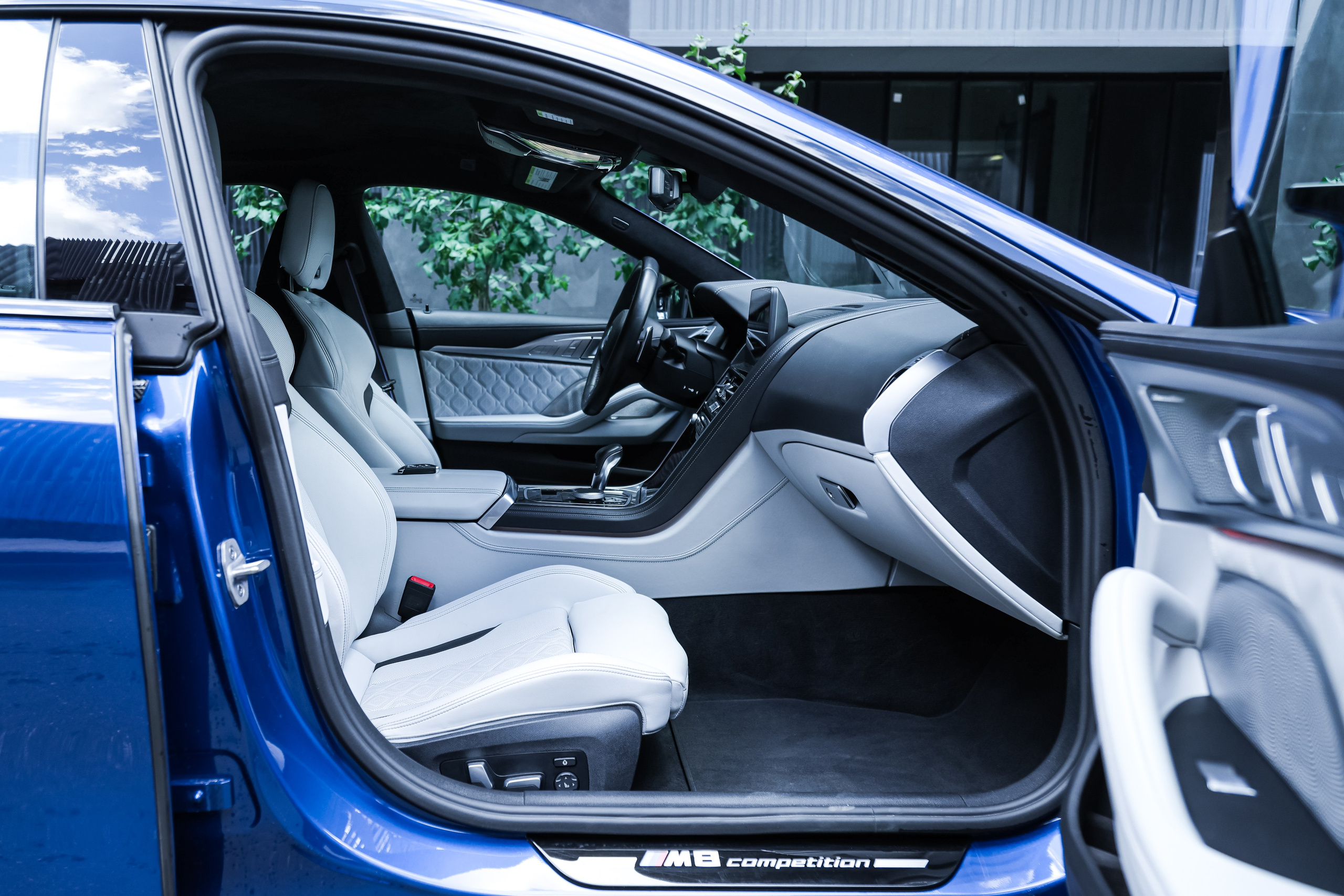 2022 BMW M8 COMPETITION RESTYLING FROM USA $145,000 / 17,500 KM ODOMETER. Mixturecaptures