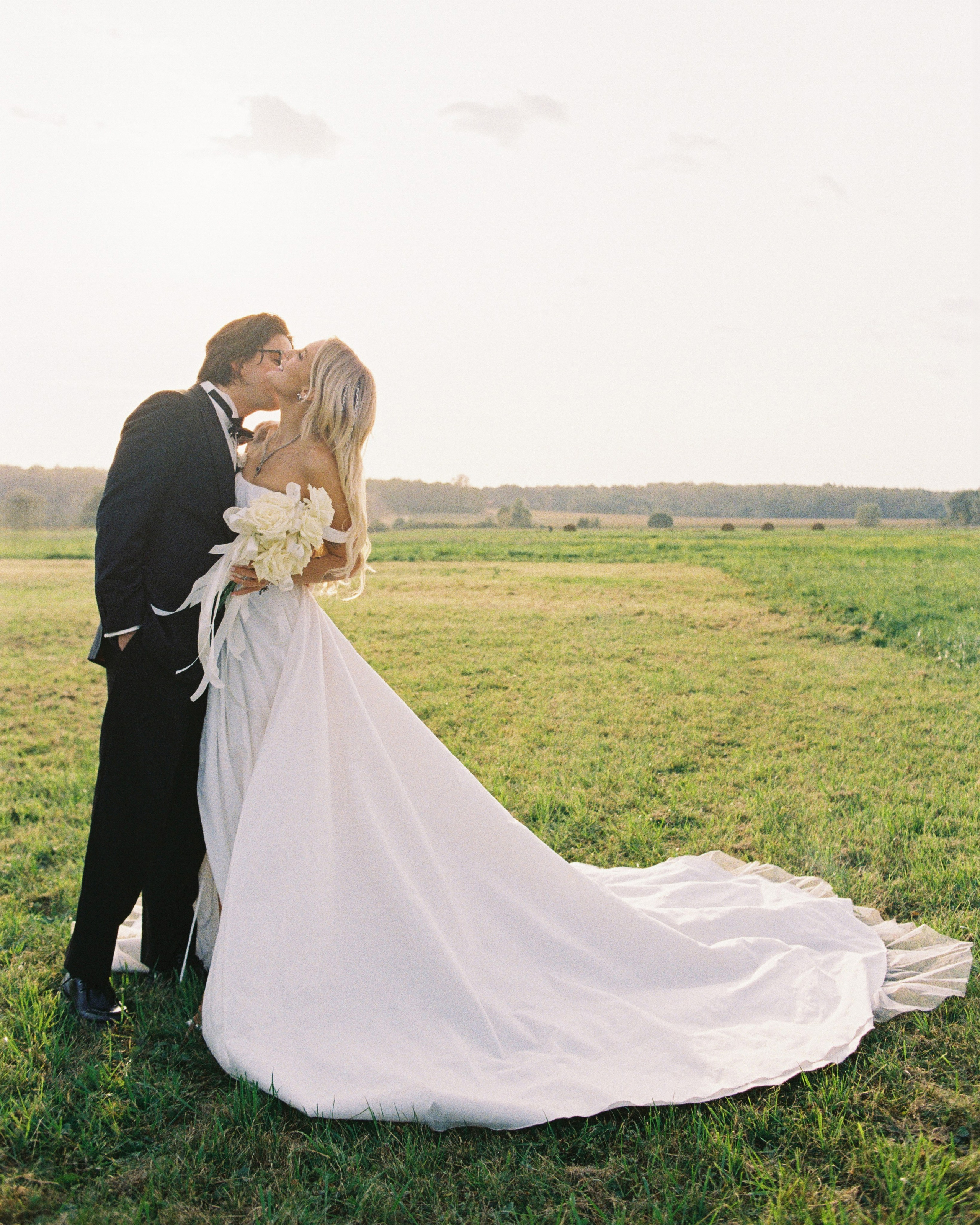 Mary GU feat Wildways. Sasha&Karina Photographers