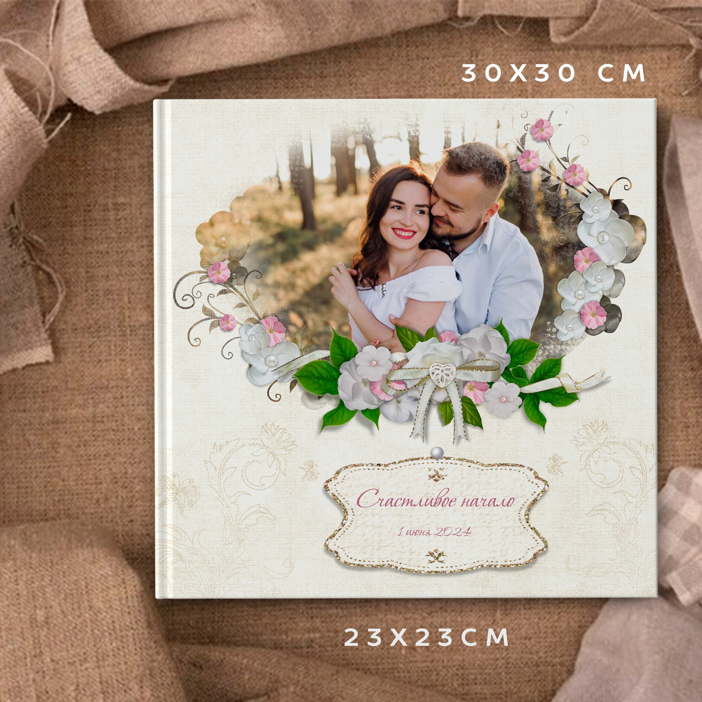 medlori fotobook Фотокниги в Липецке. Свадебная фотокнига «WEDDING DAY» Фотокнига постраничная (от 20 до 40 страниц), цена зависит от количества разворотов. Варианты фотокниг, созданные мной от фотосъёмки до дизайна. Цена: от 7500 руб за 10 разворотов. Обложка жёсткая, листы 350 мг. Фотограф Медведева Лариса.