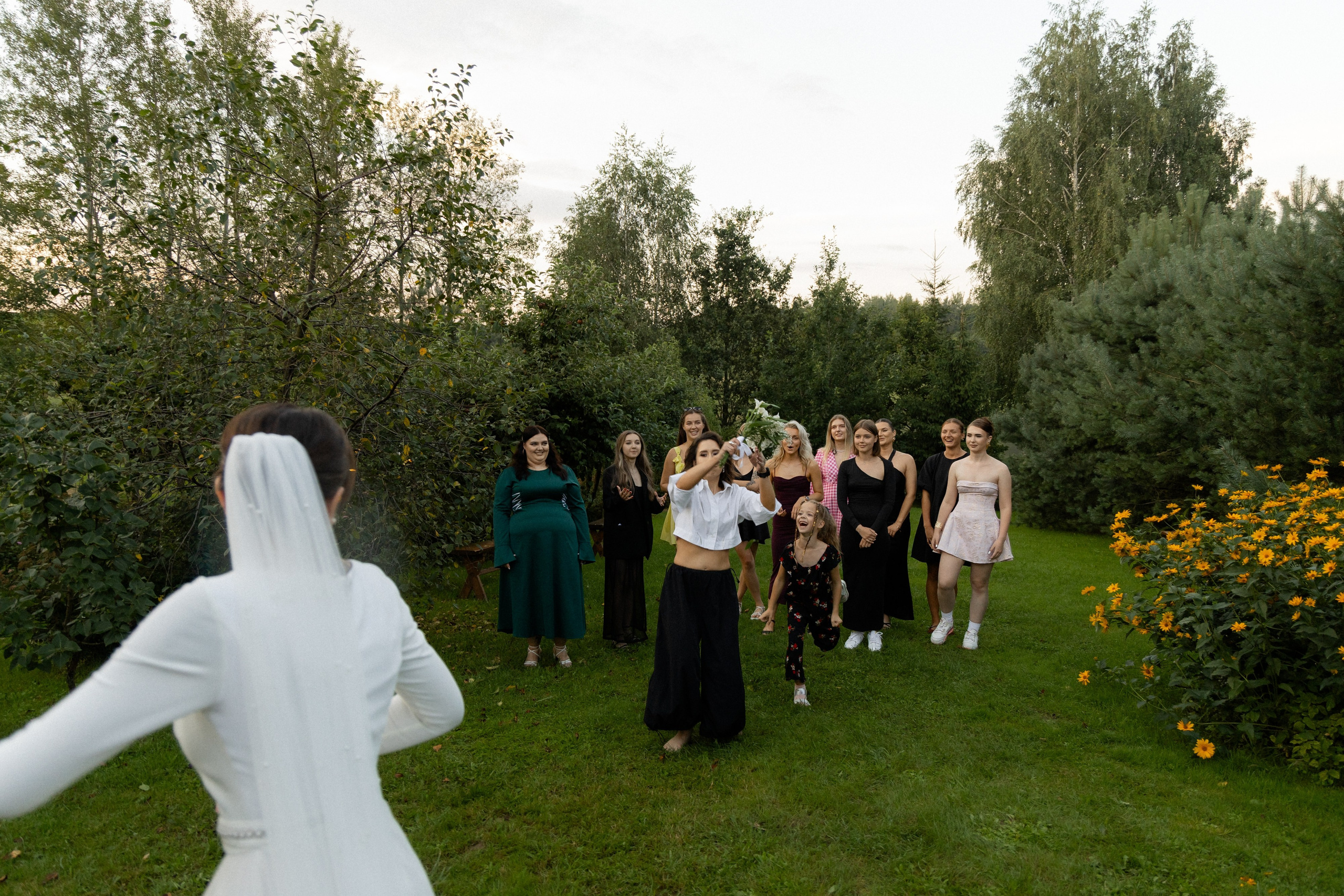 Свадебная фотосессия в агроусадьбе Лабодянка в Минске. Свадебный фотограф в Минске/Беларуси Сергей Спиридонов