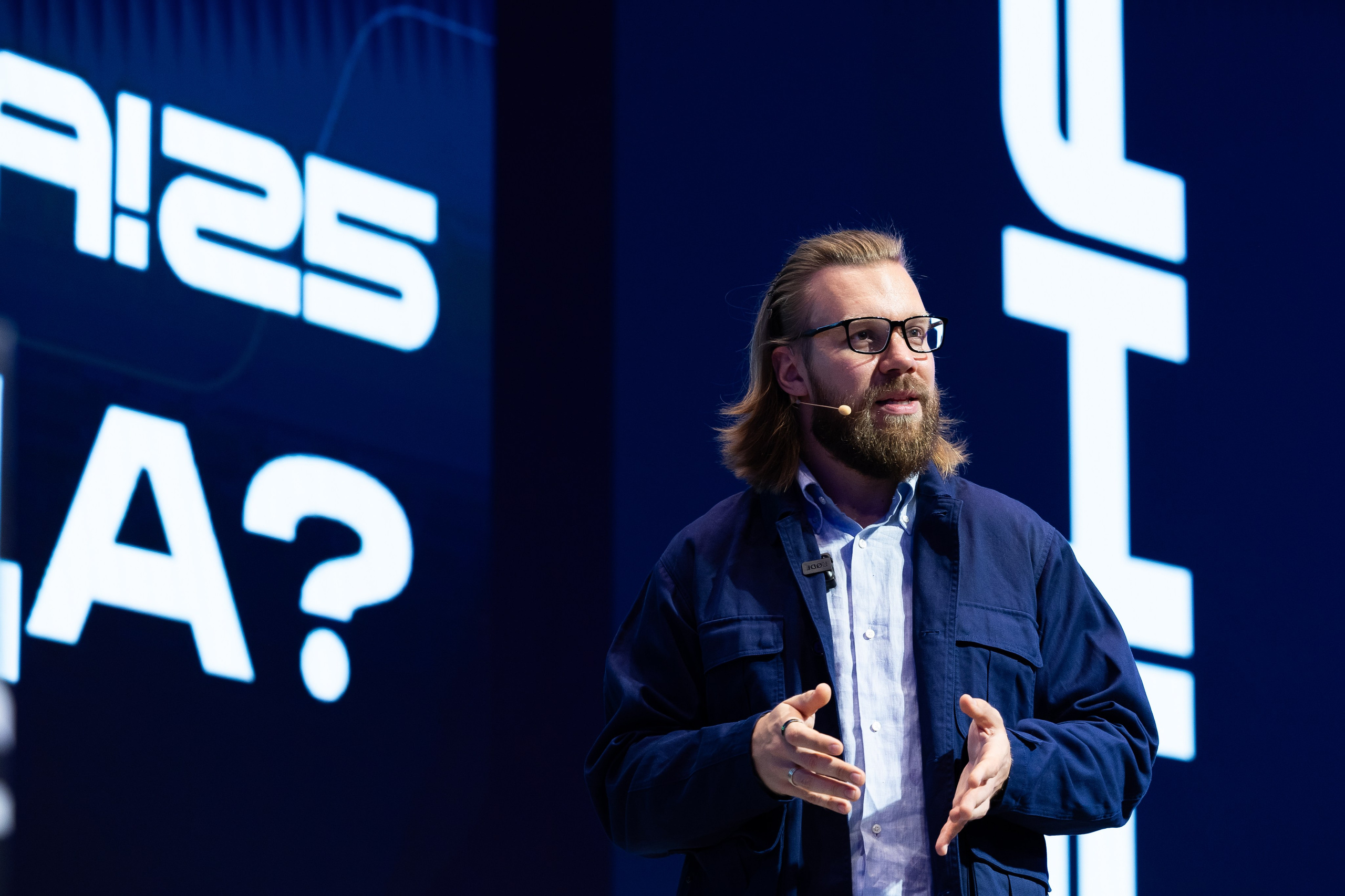 Aha! — 29–30 мая 2025. Фотобанк Матемаркетинг