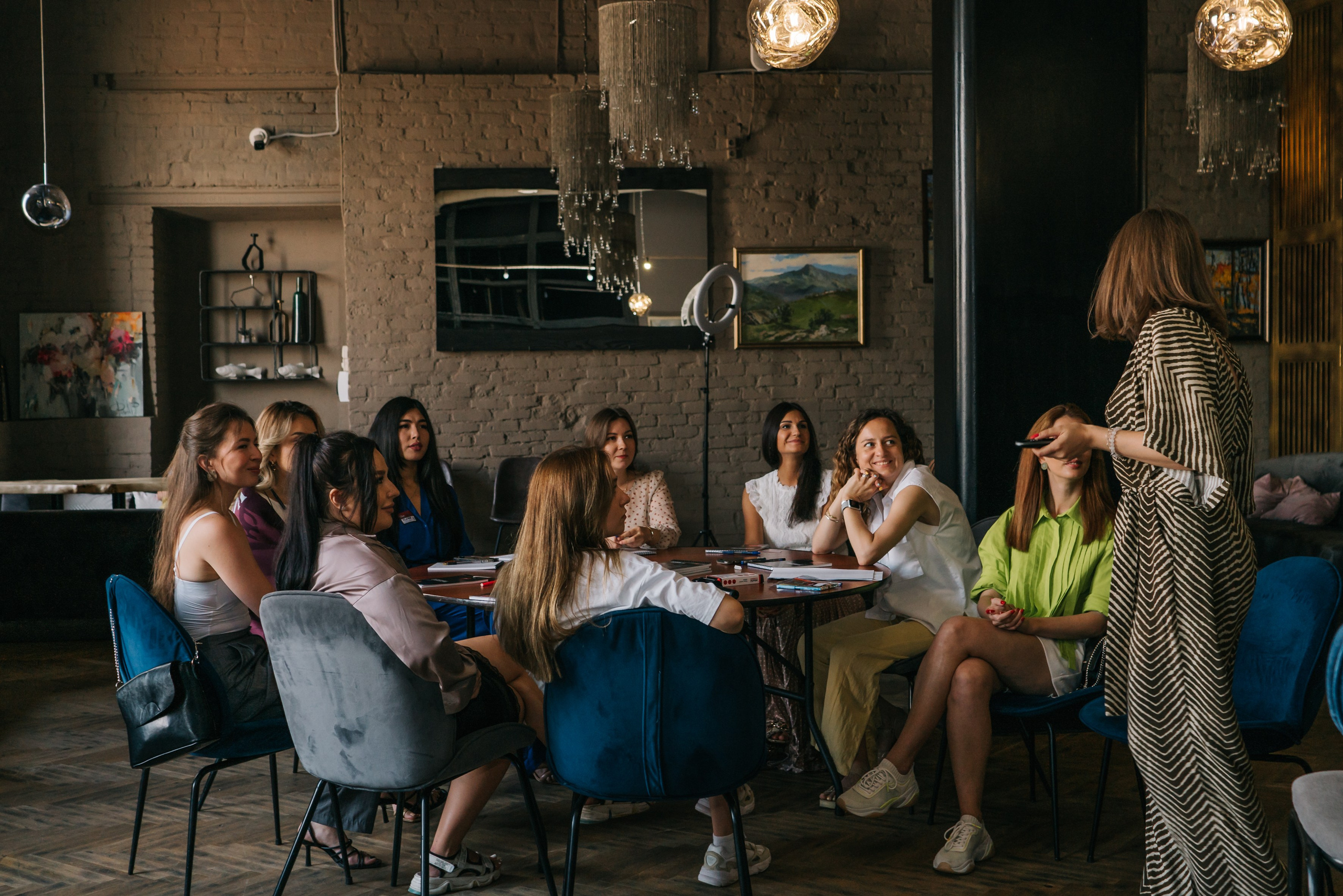 Нетворкинг «Свои в Москве». Женский фотограф в Москве Анастасия Сидорова