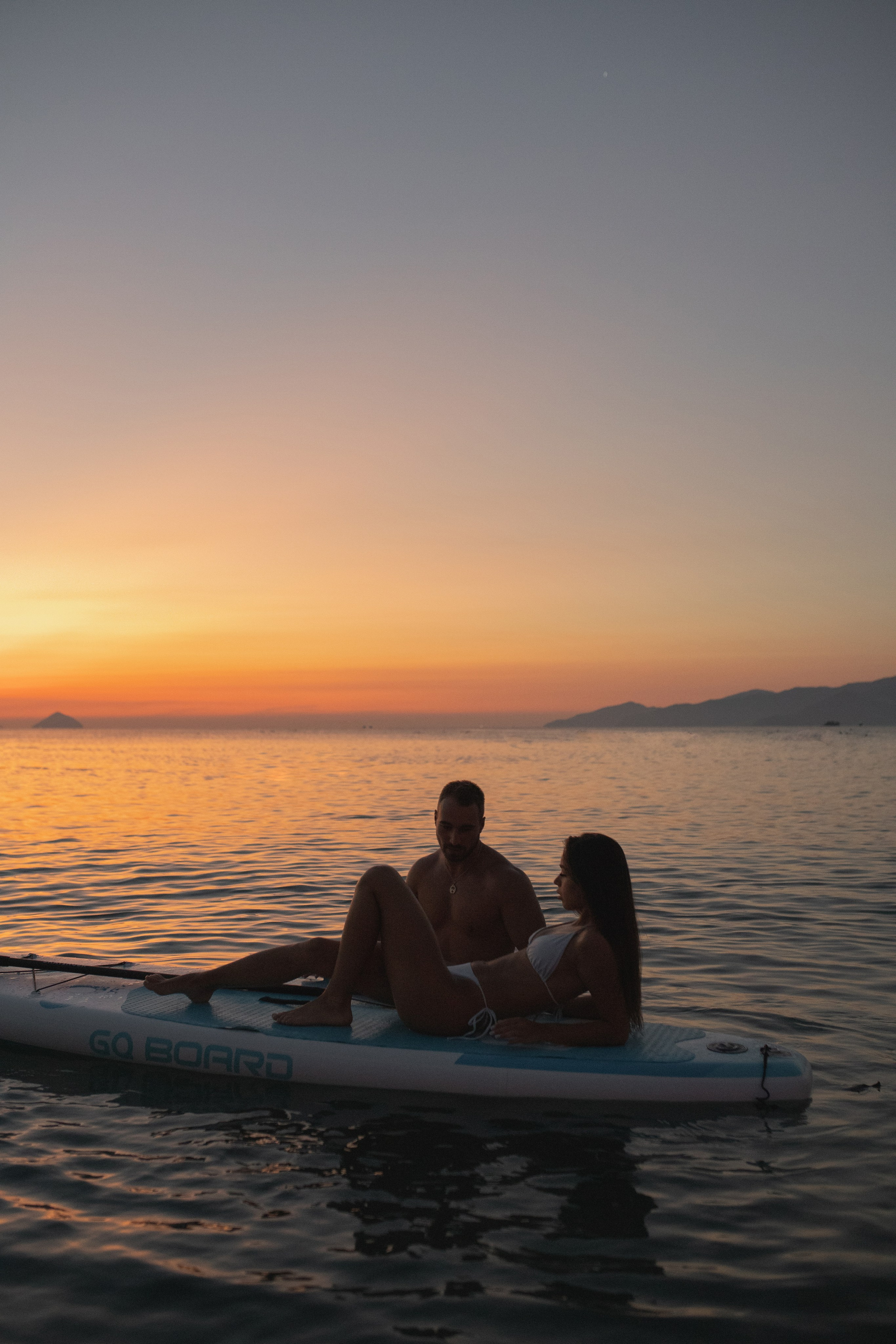 Рассветная прогулка на сапах Ярослав и Анастасия. Главная