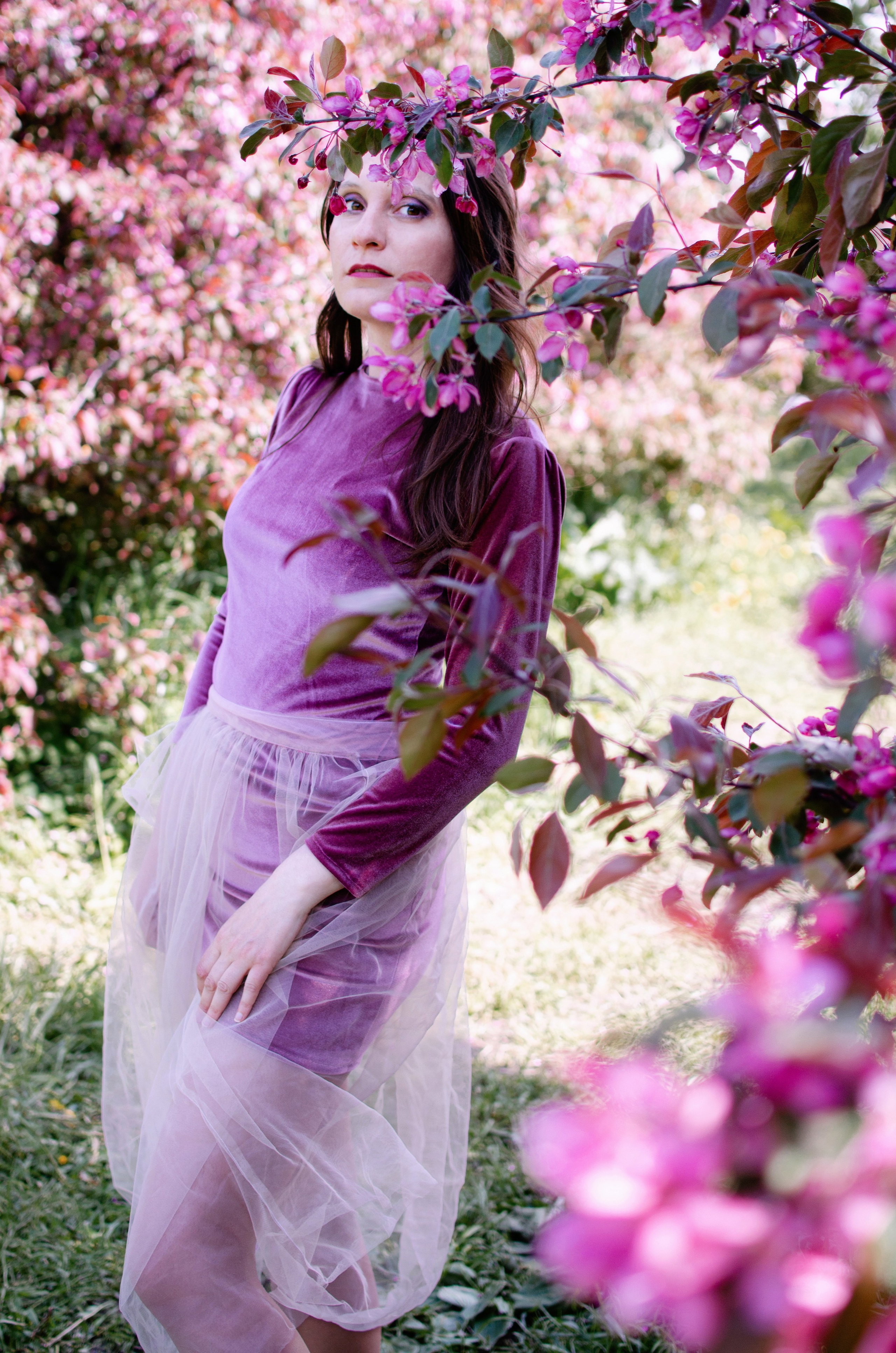 Фотосъемка в цветении для дизайнера платьев Н. Портретный и репортажный фотограф в Санкт-Петербурге Варвара Жукова