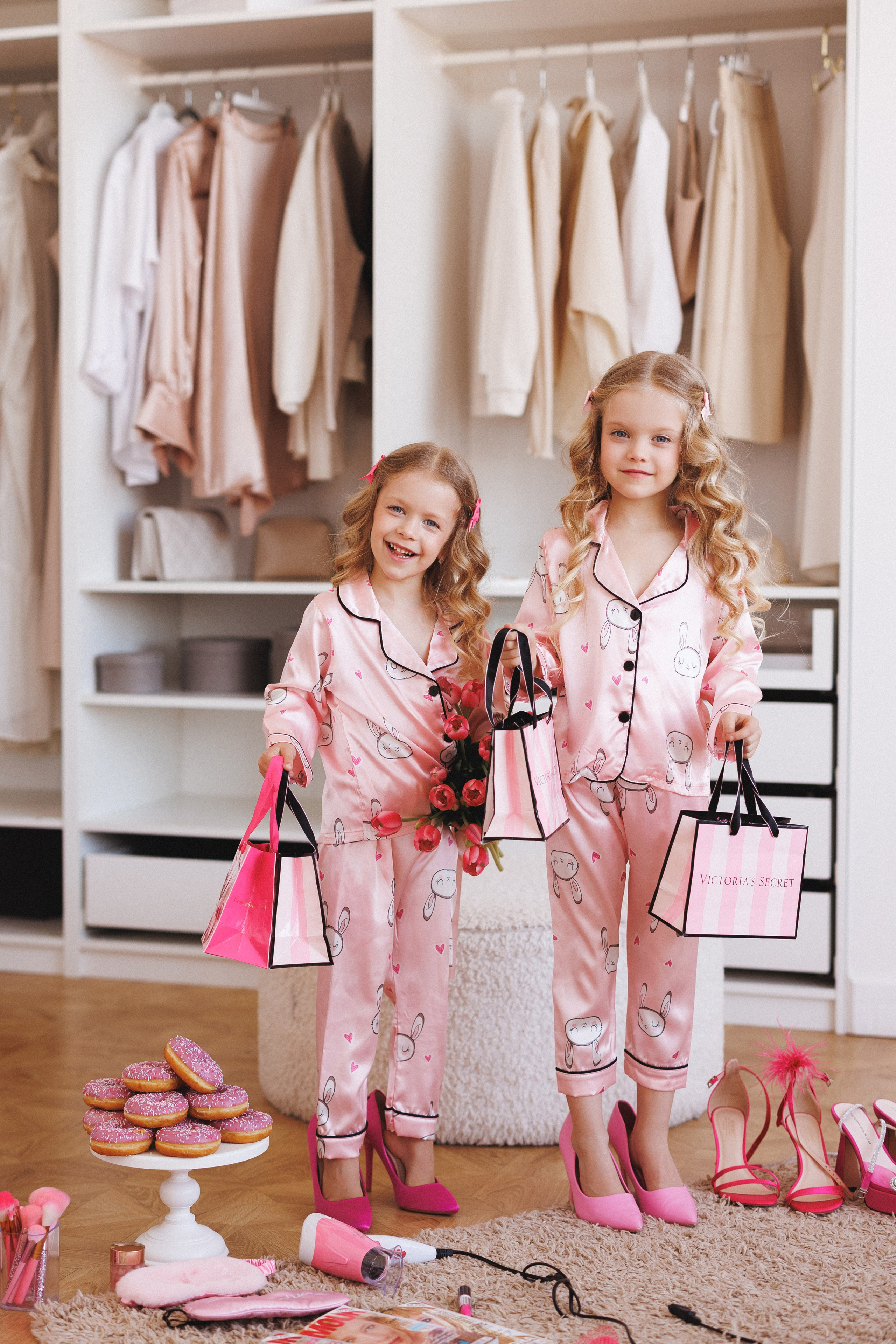 Фотосессия для девочек в тематике «Гардеробная». Семейный и детский фотограф в Краснодаре Анна Трашкова