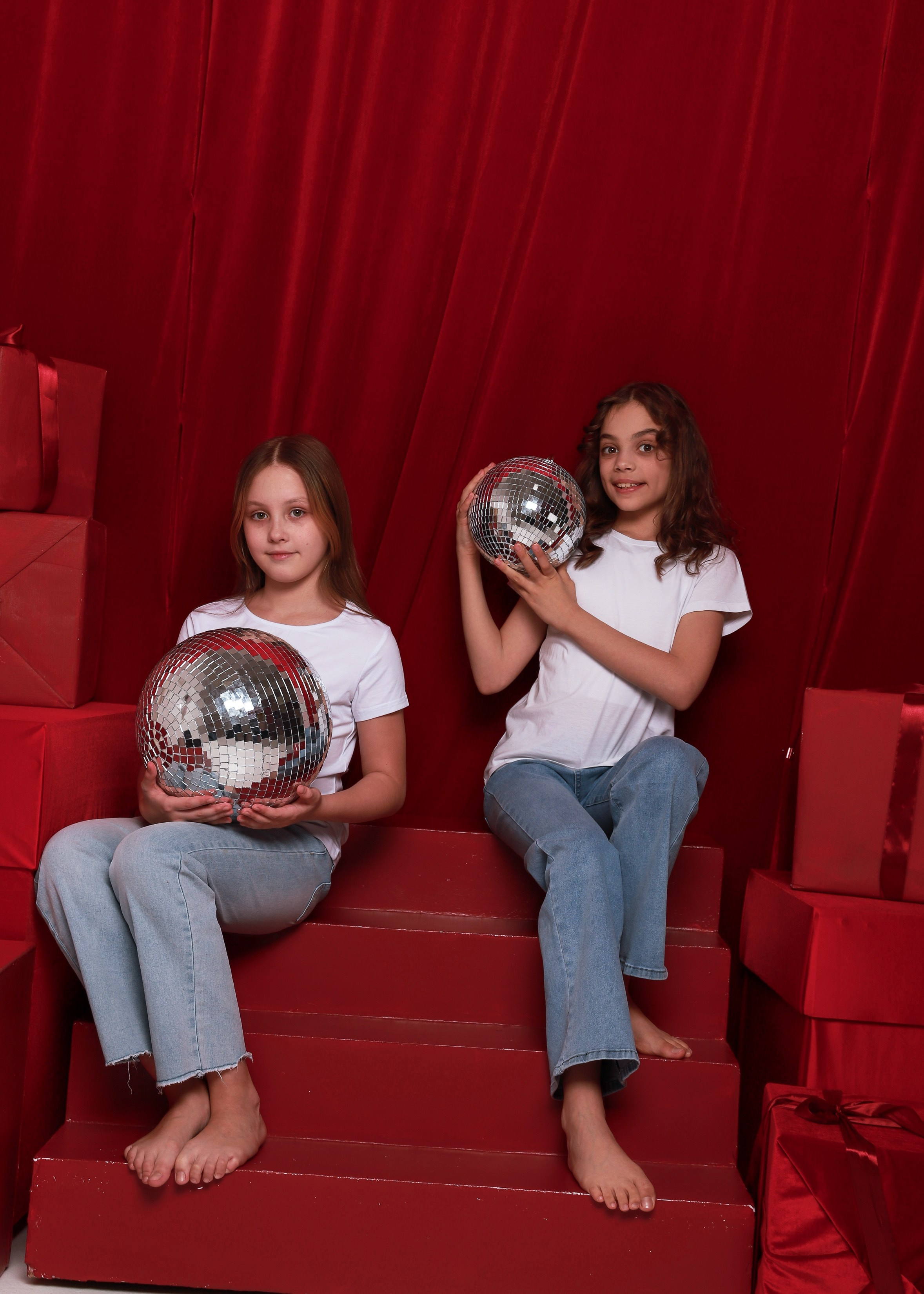 В джинсах. Фотограф Юлия Мальцева