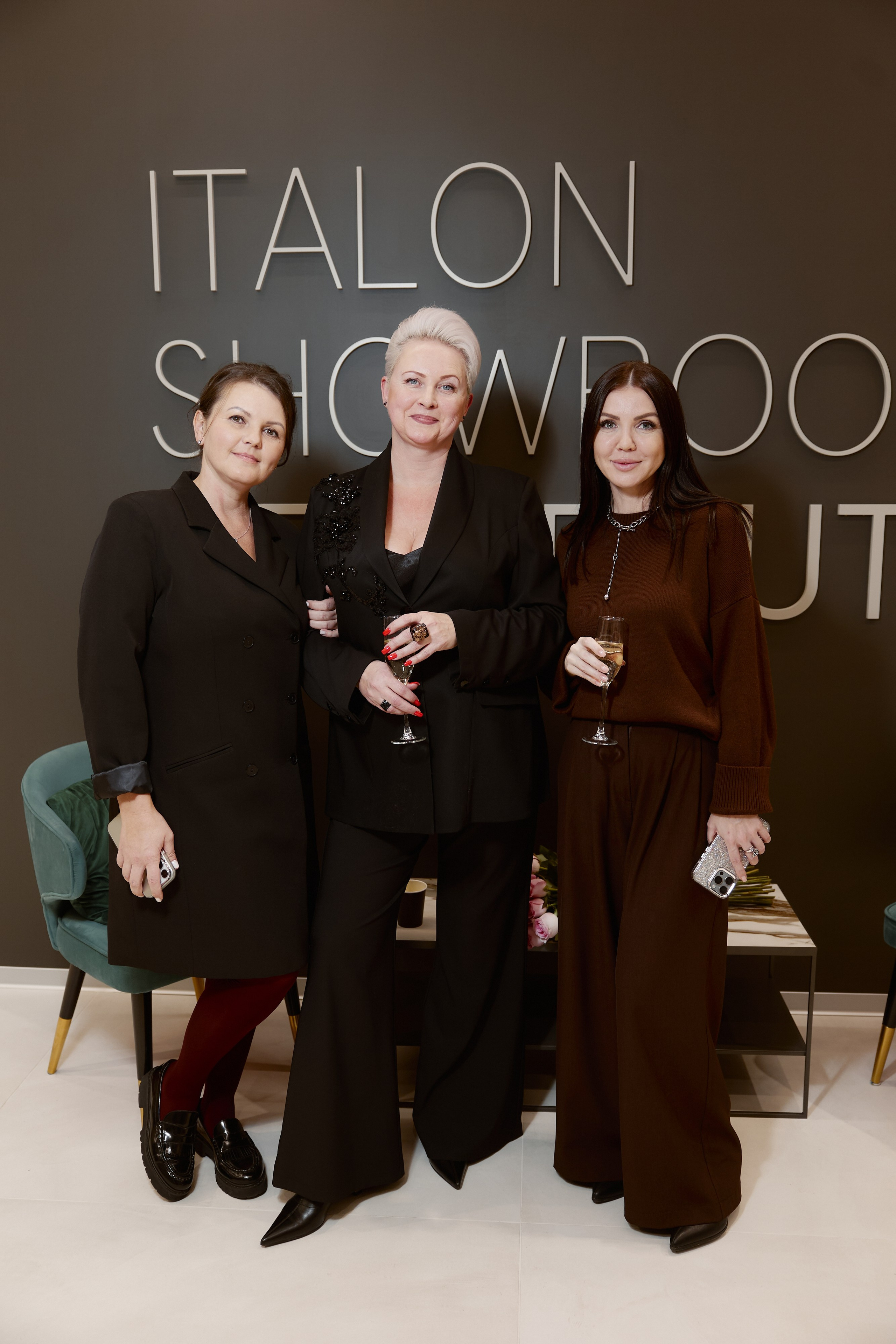 X15 Showroom. ФОТОГРАФ НА МЕРОПРИЯТИЕ ОТ СОЛЬ МЕДИА PRODUCTION