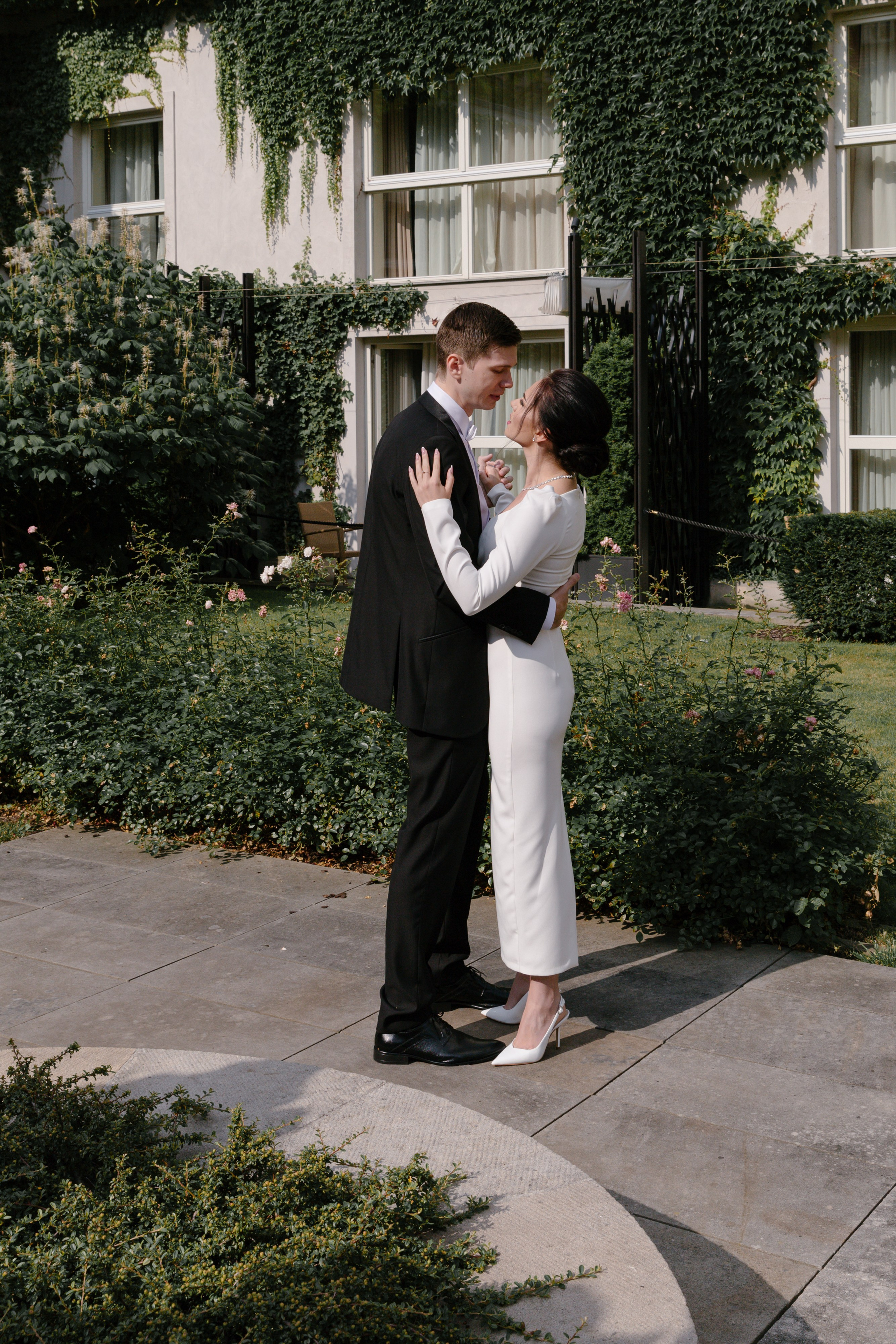 Alex & Julia. Wedding Photographer