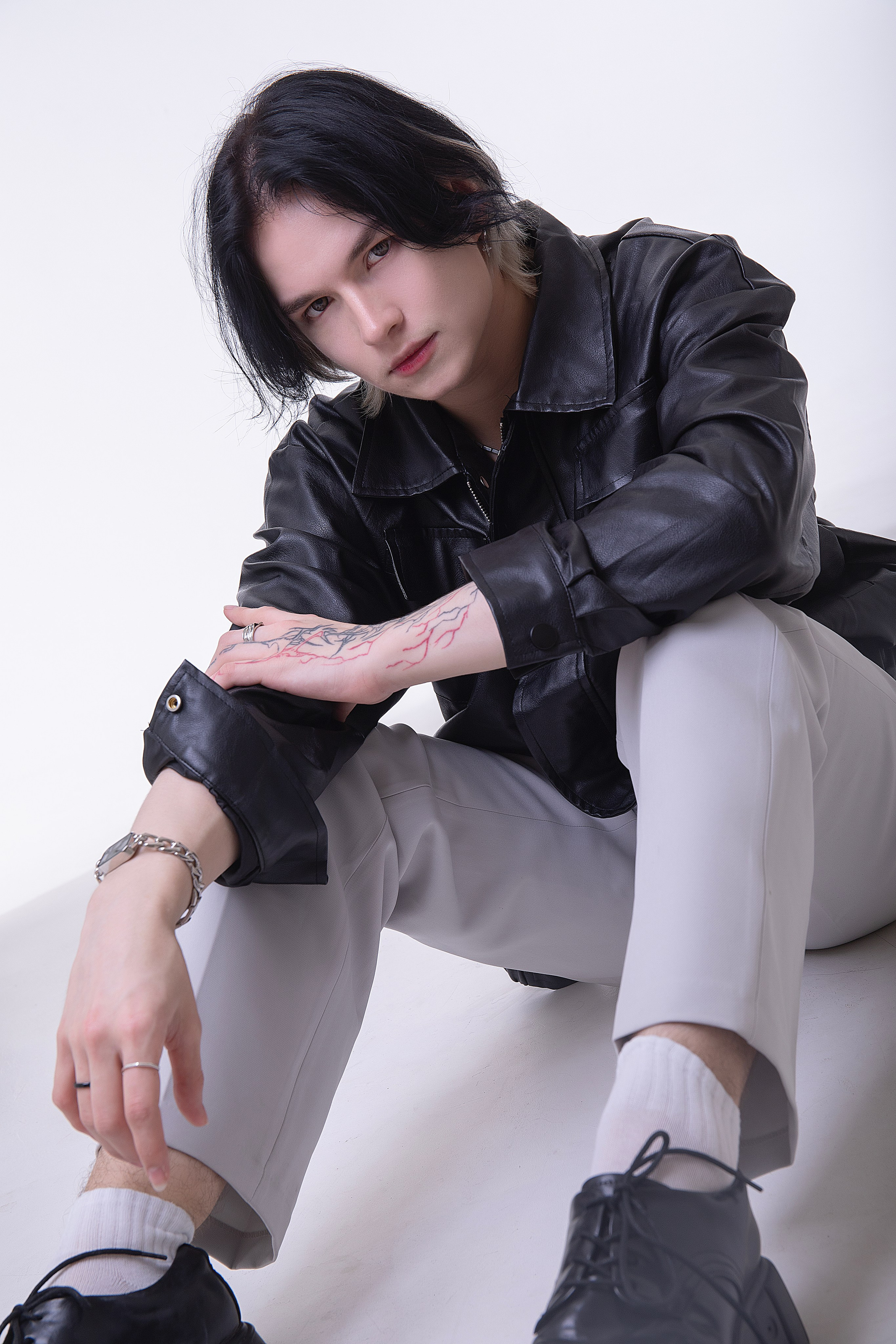 INJOO, IDOL STILE. Polaroud love