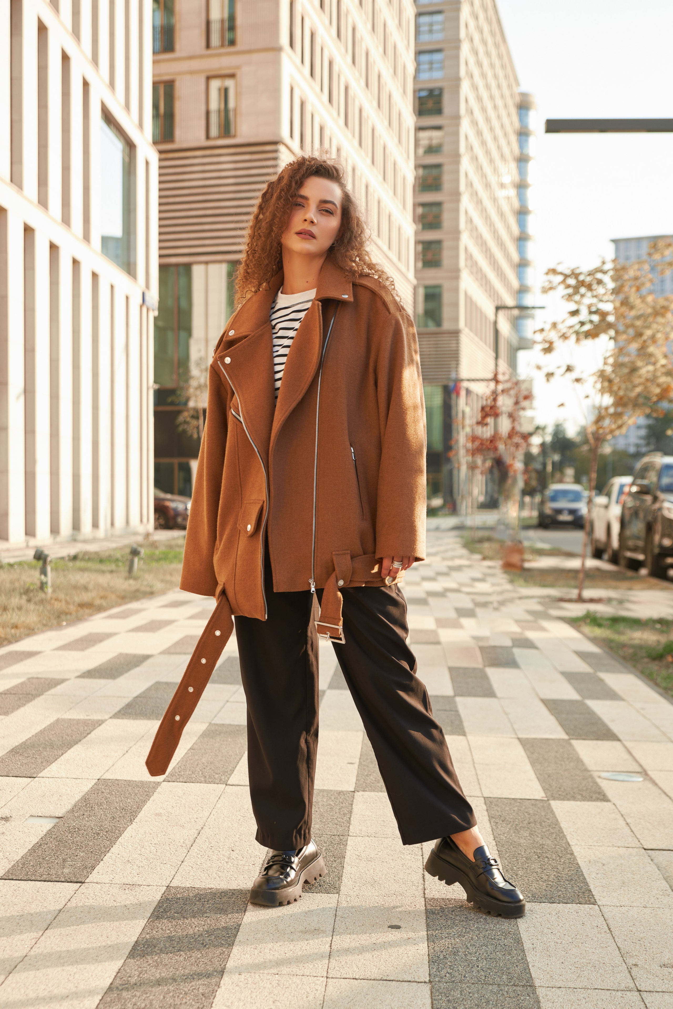 Уличная фотосессия для девушки. Brand и контент фотограф