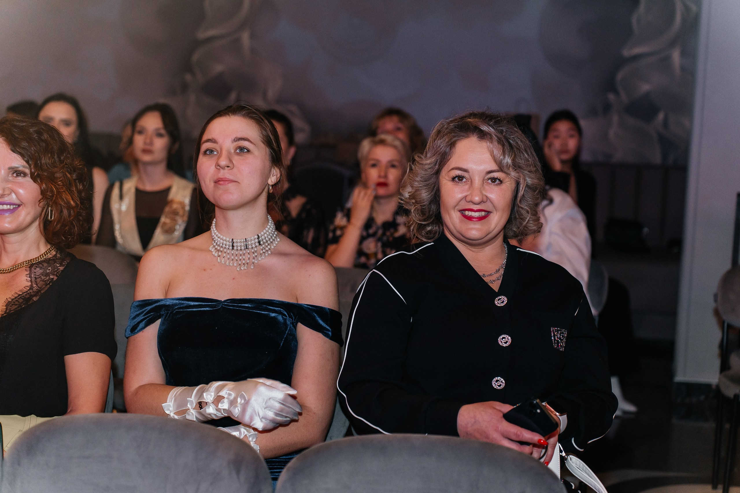 Одна единственная. Для тех, кто не ждёт удачи, а создаёт её. Каждая фотосессия — это твой момент, твой стиль, твой успех. 📸