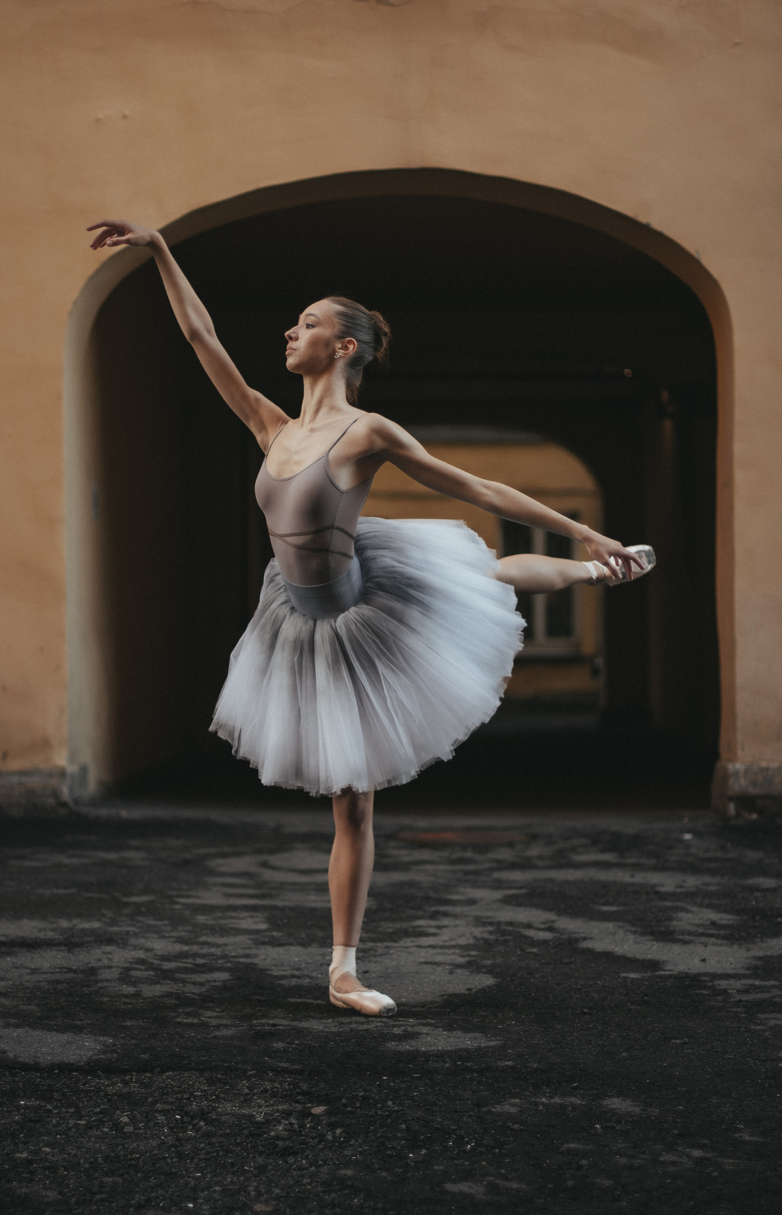 P O L I N A. Портретный и уличный фотограф в Санкт-Петербурге Сергей Кутьин