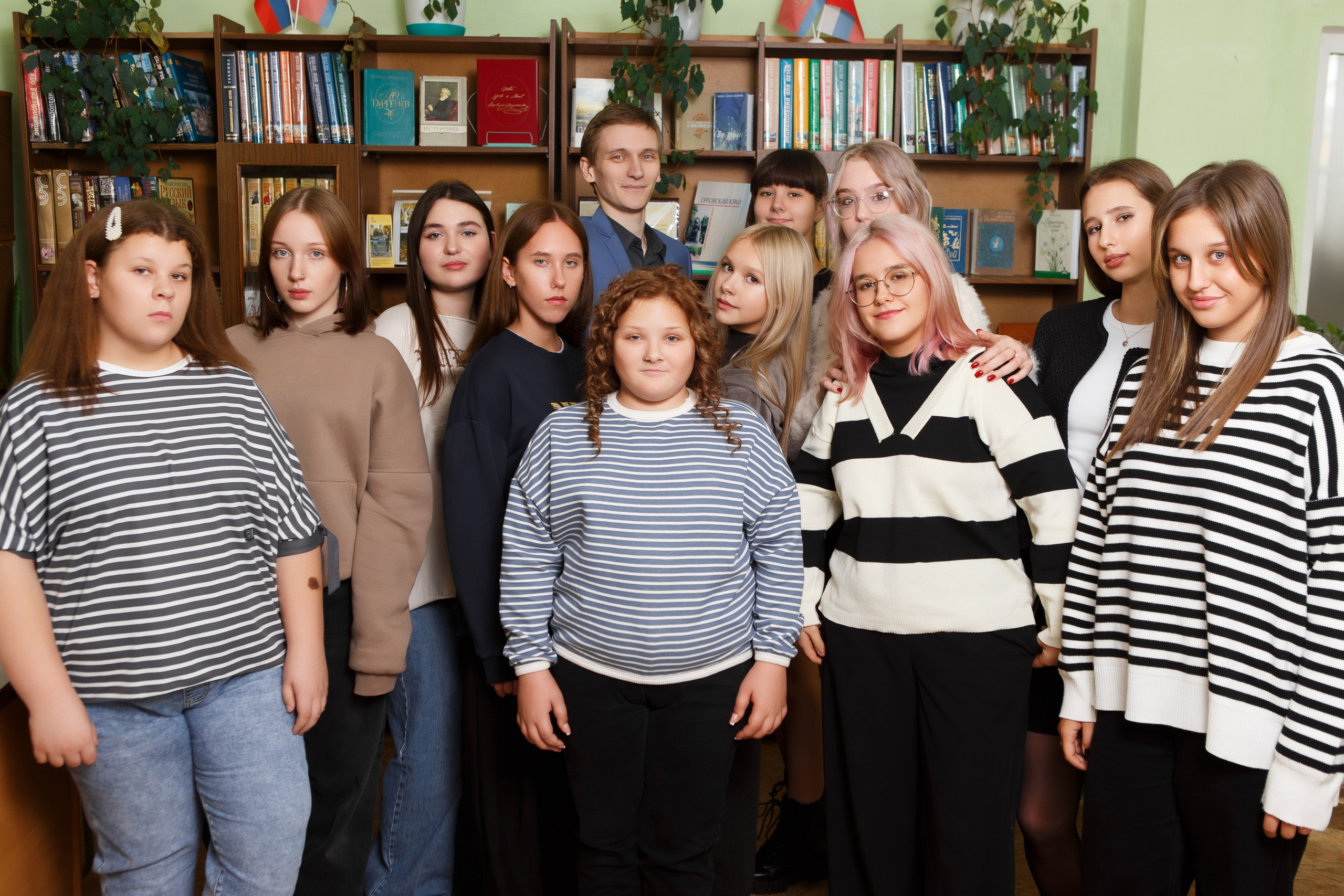 ФОТОСЕССИЯ ДЛЯ 9 КЛАССА «ГИМНАЗИЯ». ТВОЙ АЛЬБОМ / ТВОИ ПРАВИЛА