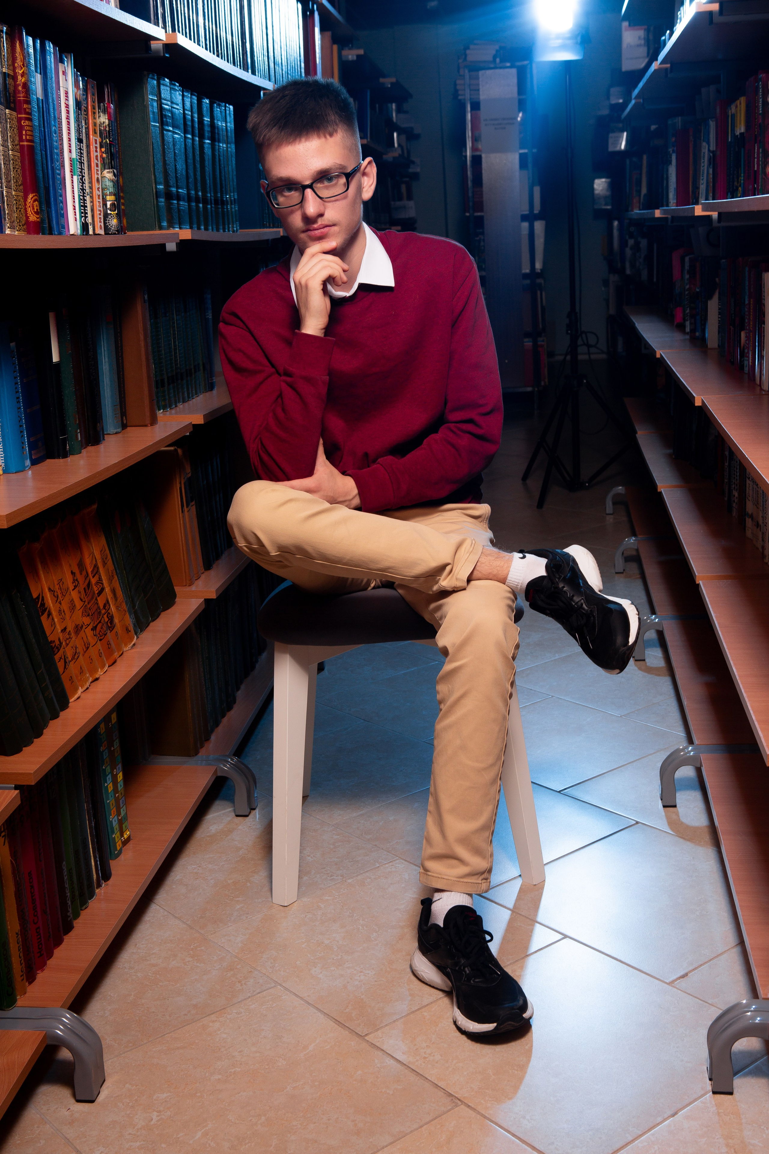 СЪЕМКА ПОРТРЕТОВ В БИБЛИОТЕКЕ ДЛЯ 11 КЛАССОВ-1. ТВОЙ АЛЬБОМ / ТВОИ ПРАВИЛА