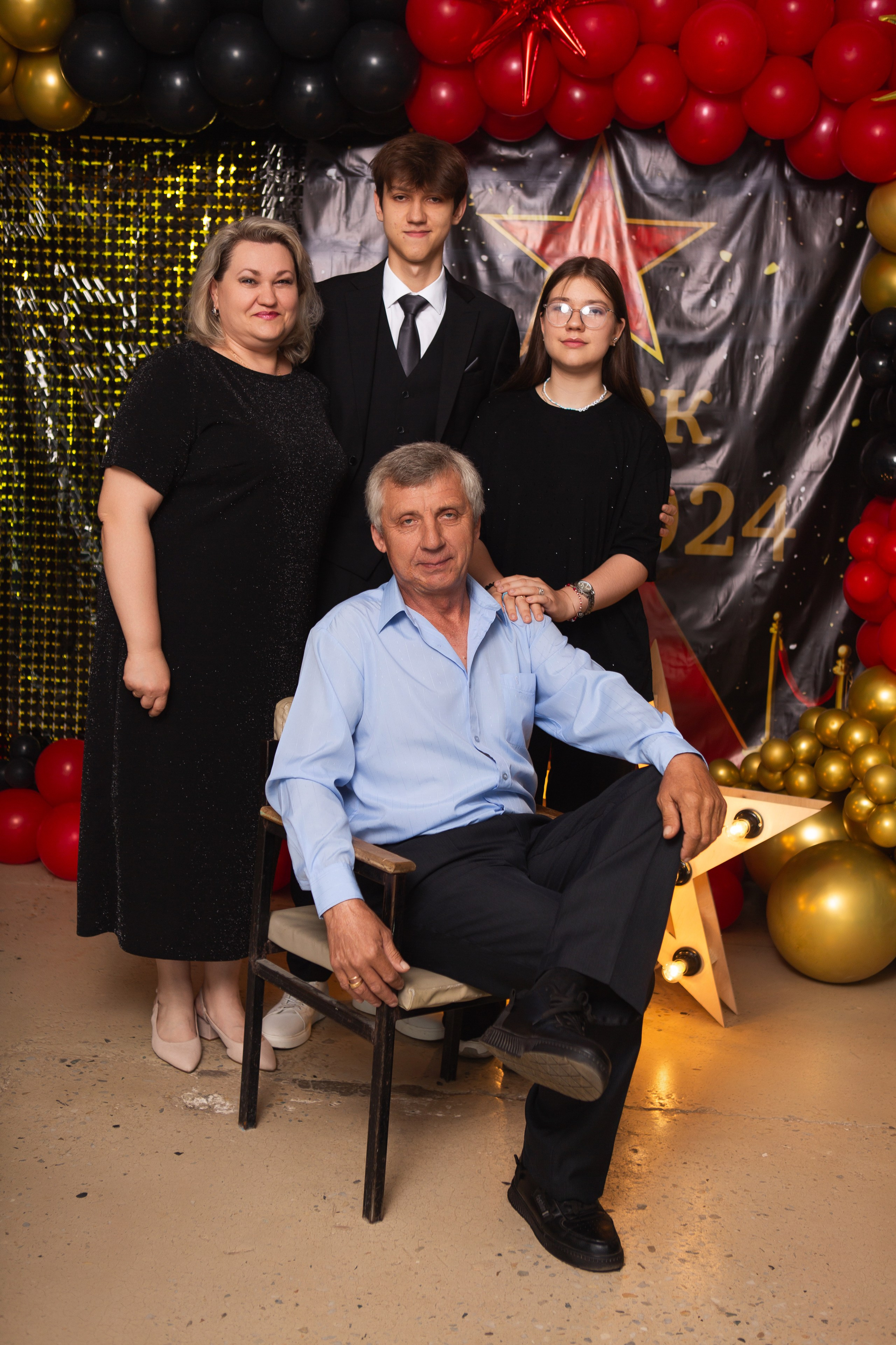 ФОТОСЕССИЯ С РОДИТЕЛЯМИ «ВЫПУСКНОЙ» 2024 г. 9 ШКОЛА г. МЦЕНСК. ТВОЙ АЛЬБОМ / ТВОИ ПРАВИЛА