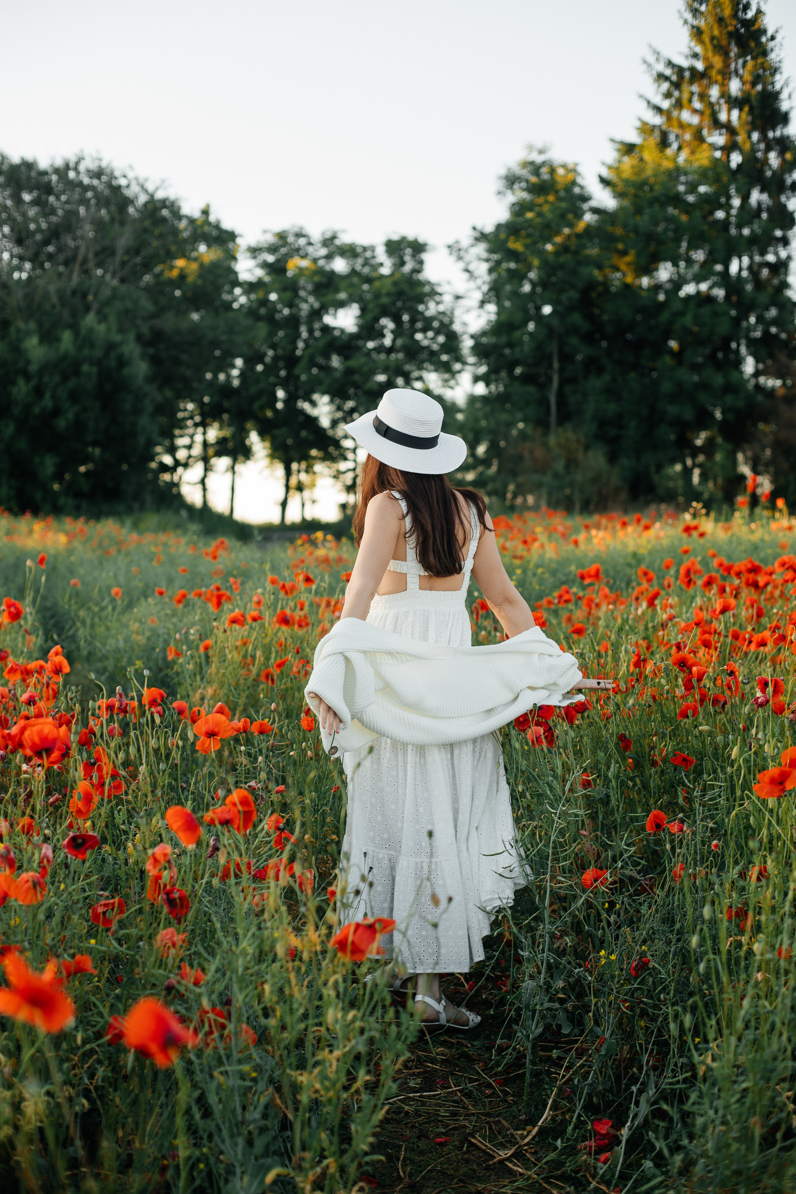 Фотосессия в маках. Https://malovafoto.ru