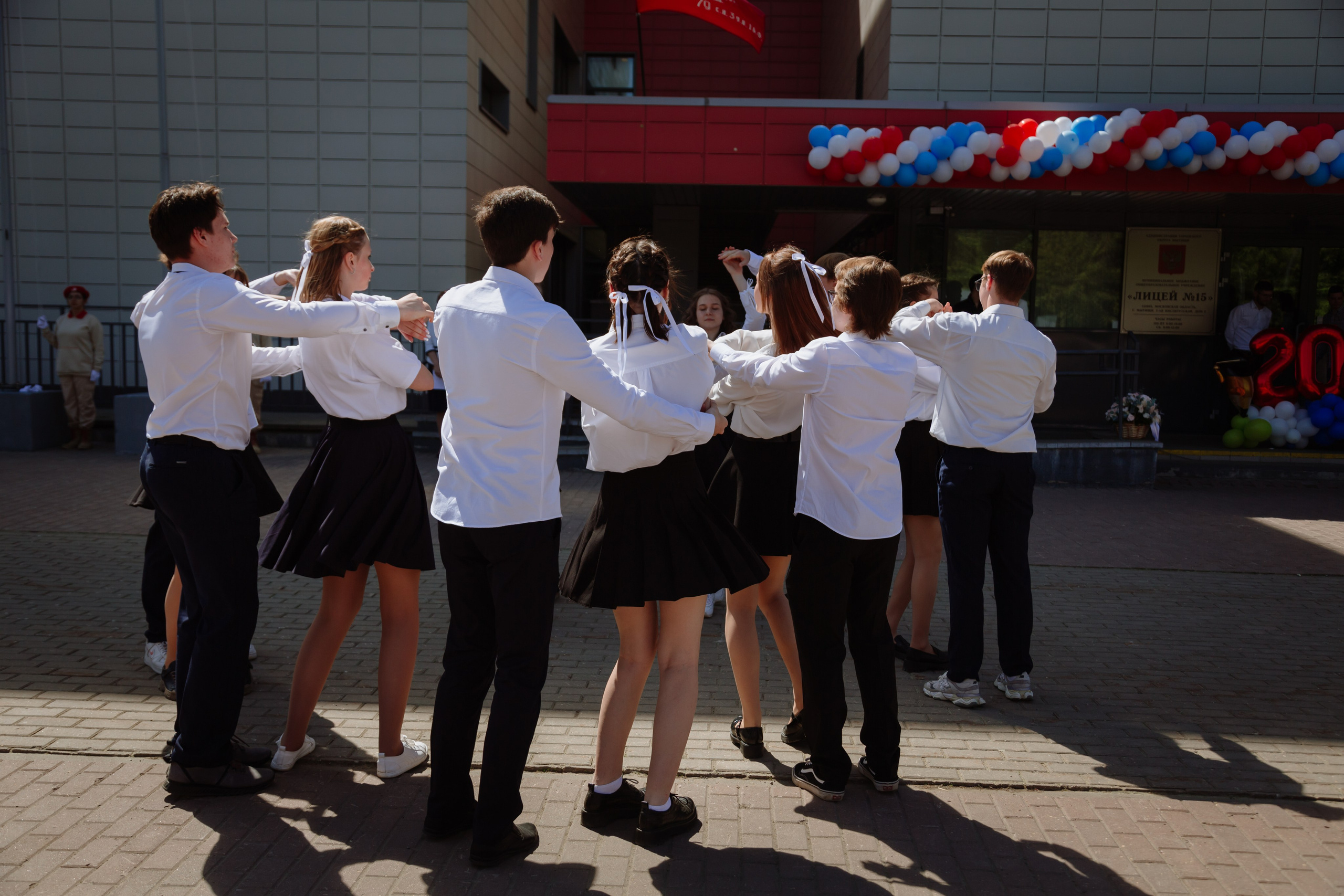 Последний звонок 2024 (2 часа фотосъемки). Профессиональный фотограф Надежда Антонова