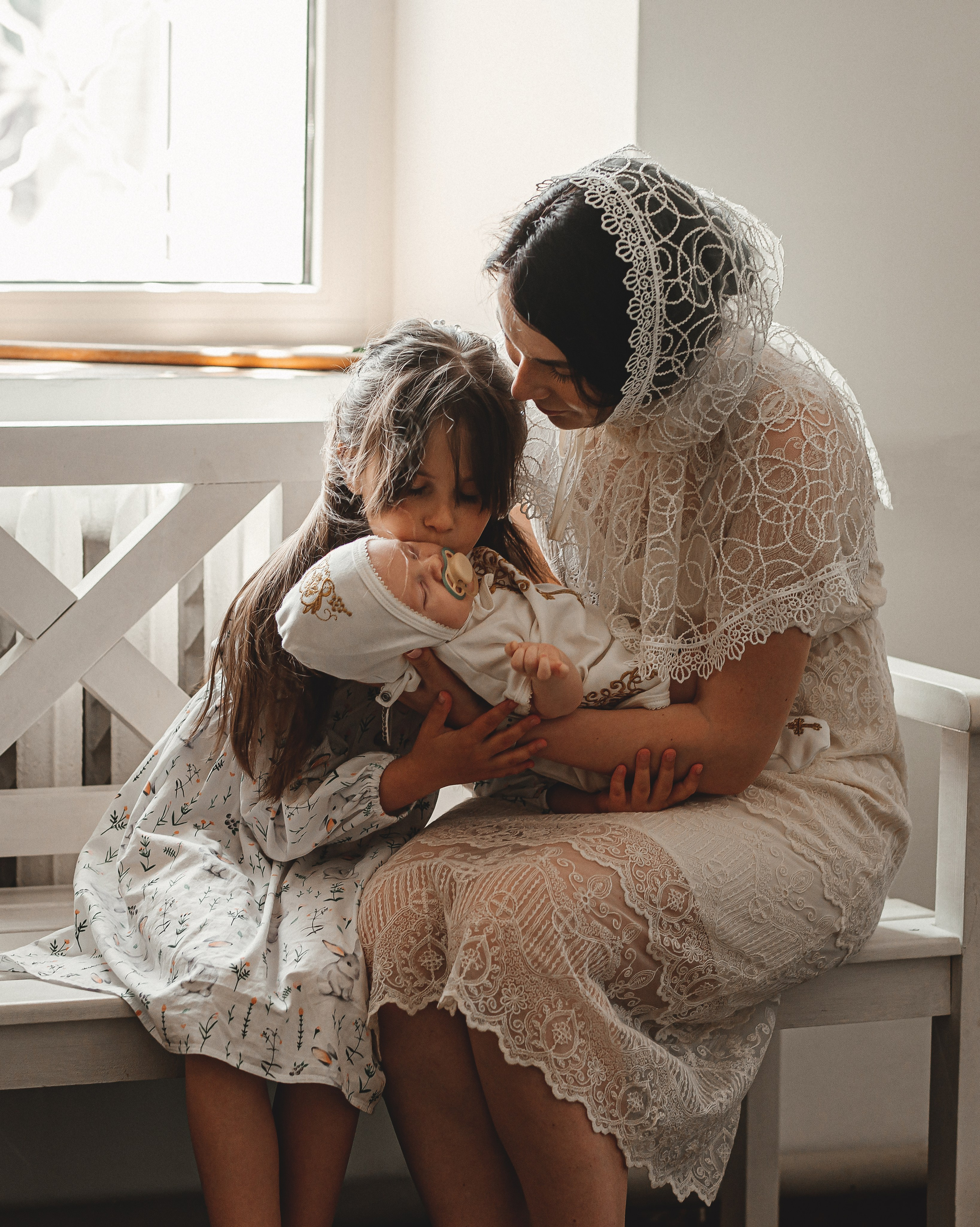 Таинство Крещения Мирона. Фотограф Таинств Крещения и Венчания в г. Курске