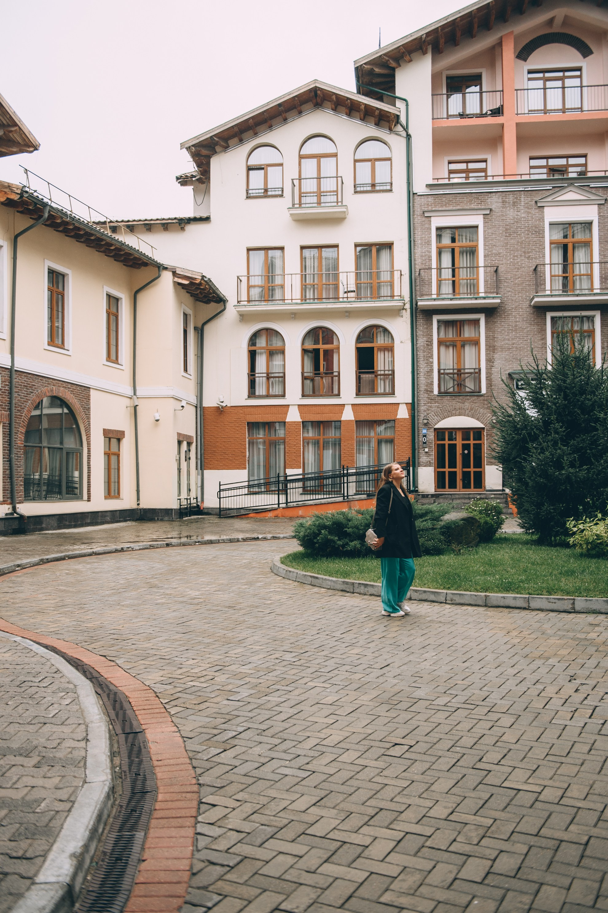 Питерские дворы в Сочи. Свадебный и семейный фотограф София Невская