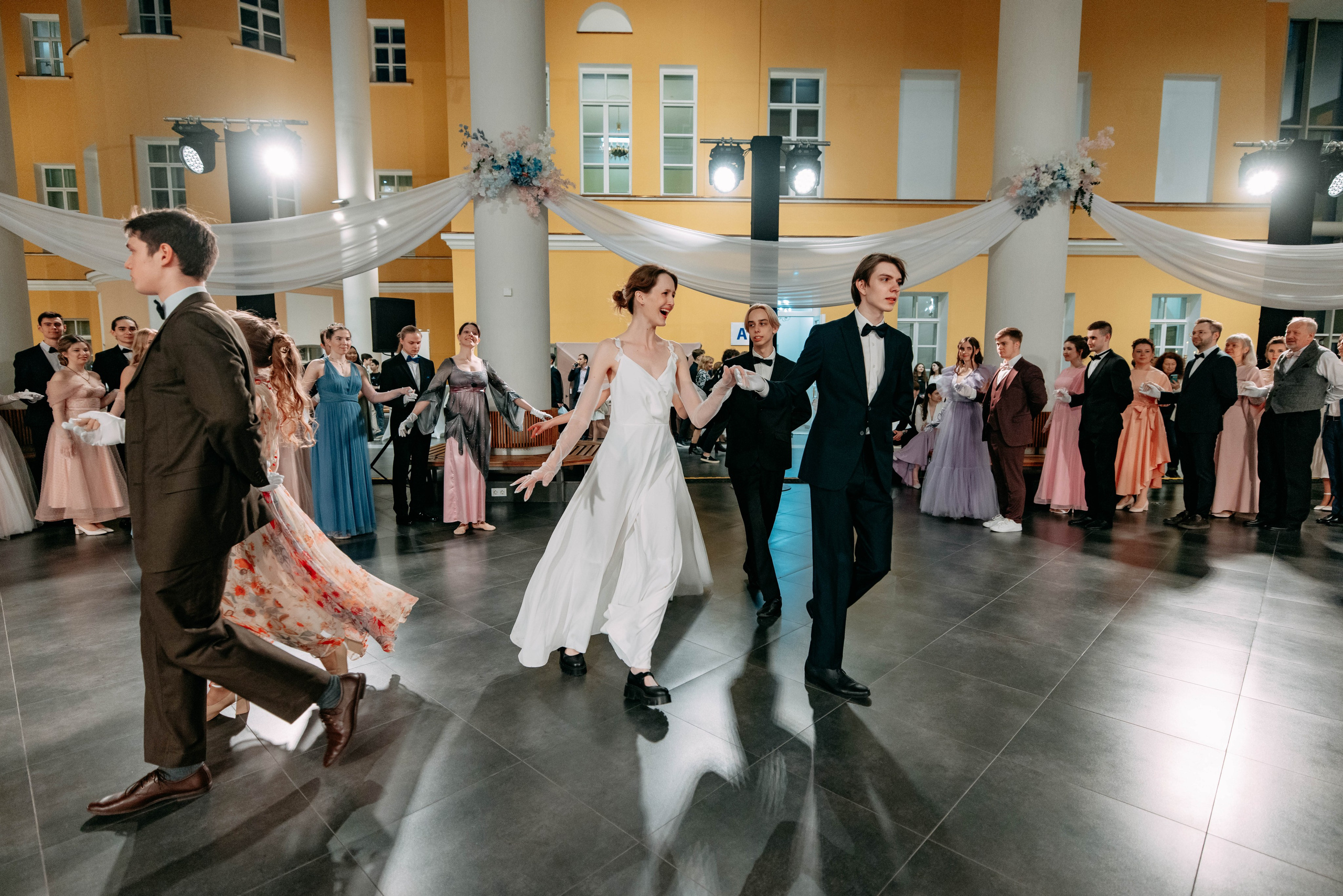 Бал студентов ВШЭ. Фото и видео съемка. Андрей Ионов