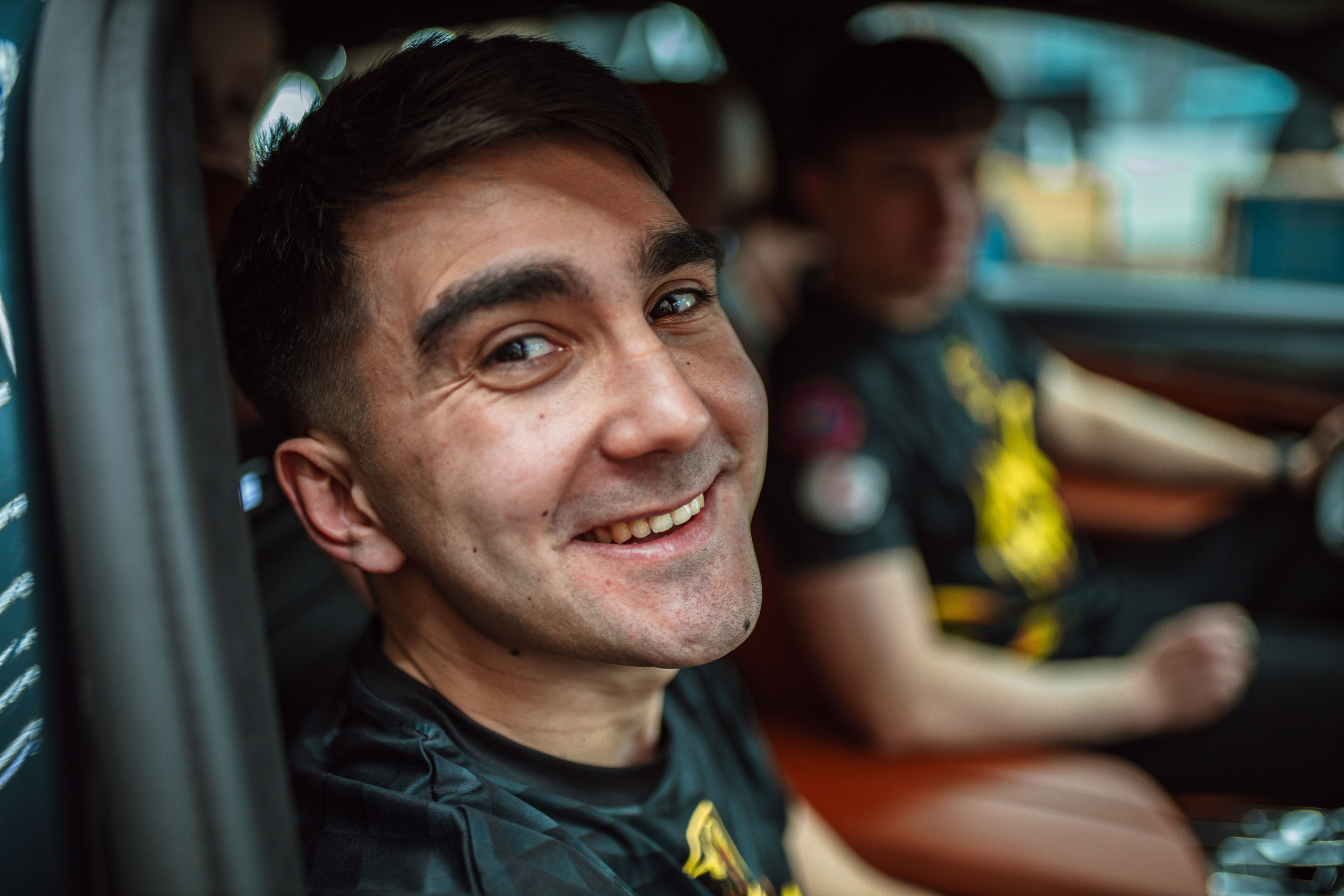 Автосалон КИТ и спортивная команда KINGCobra фотосессия. Бизнес фотограф Ижевск — Назаров Роман