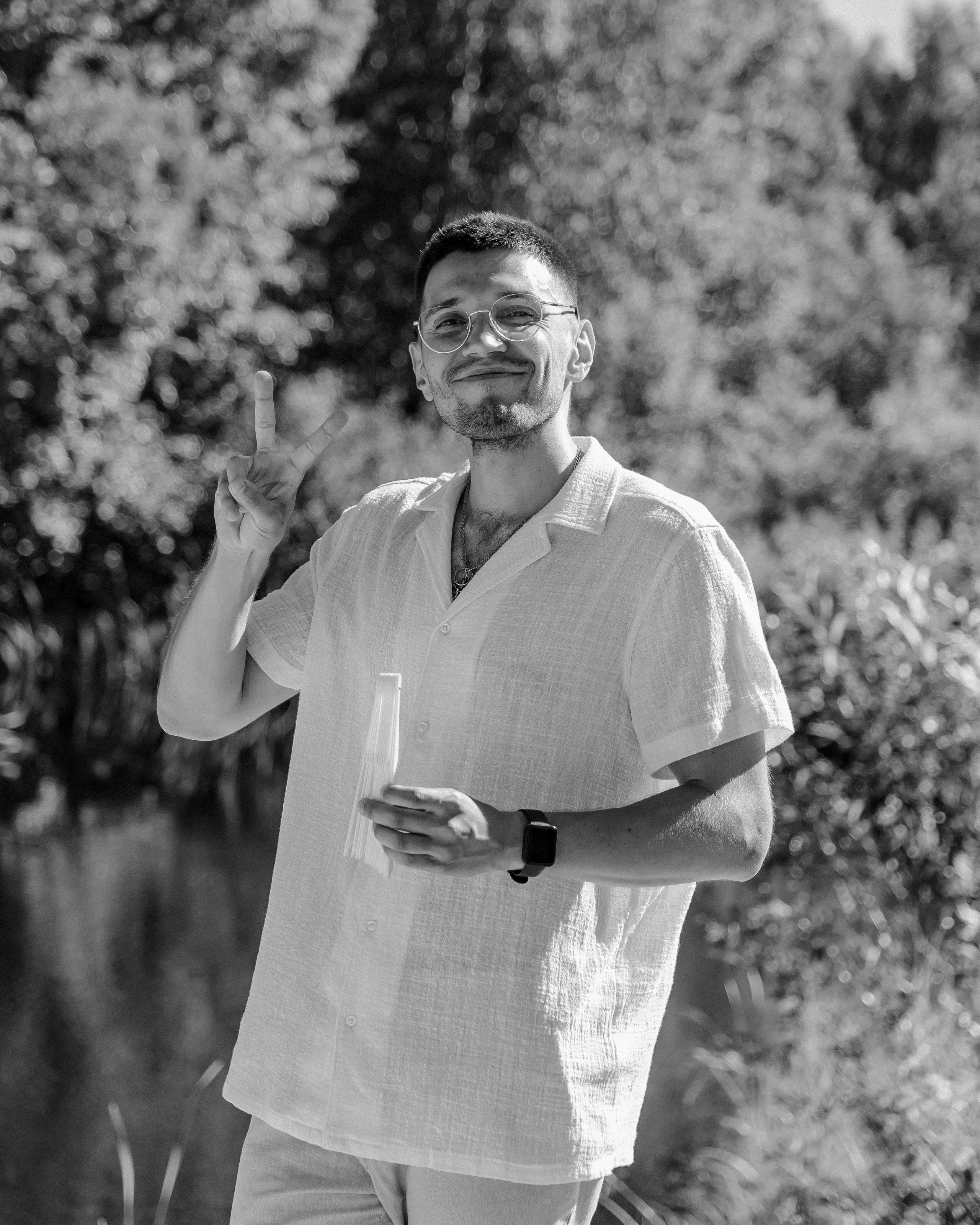 Плюс тридцать градусов на лужайке. Фотограф Андрей Куськало