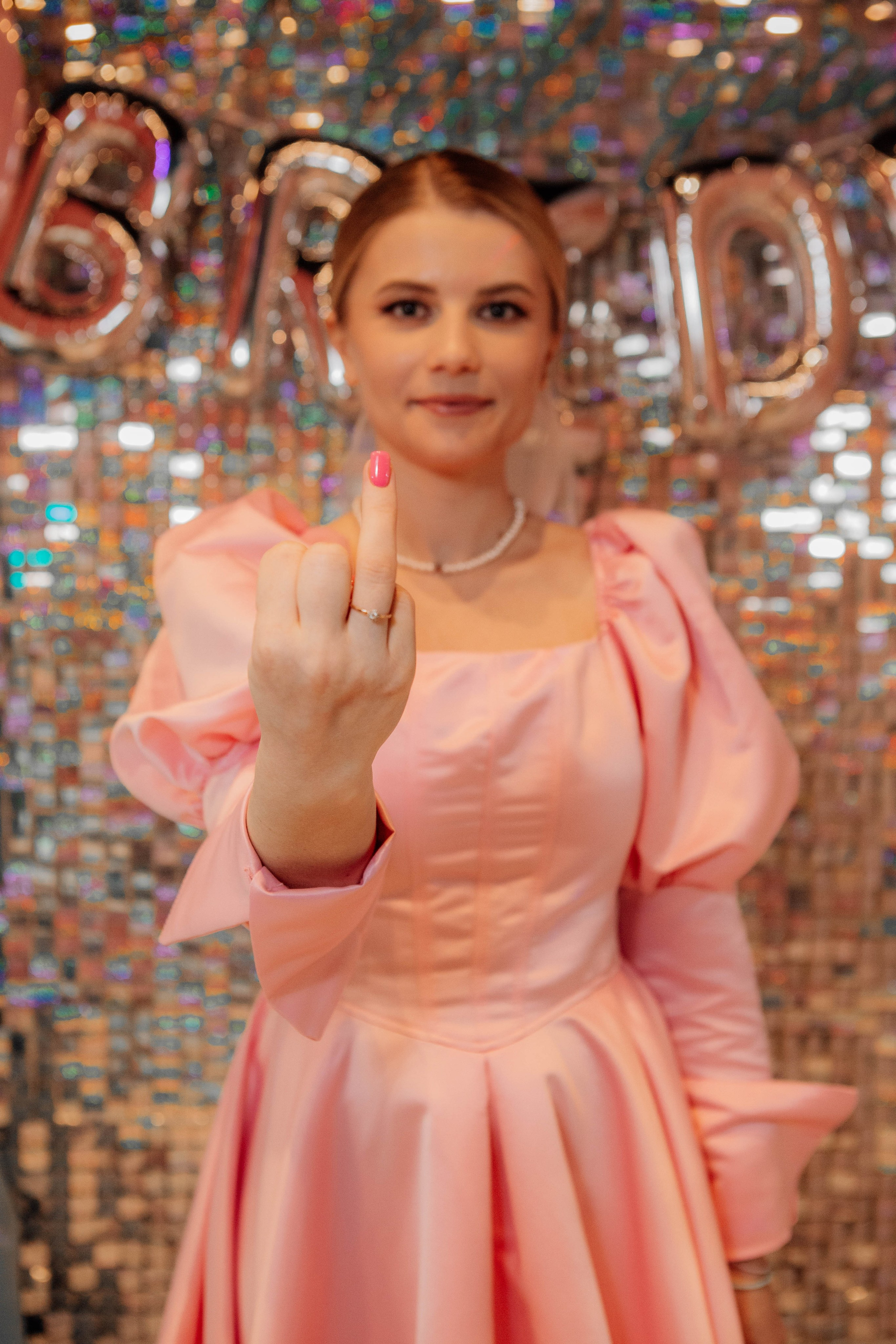 ДЕВИЧНИКИ. Репортажный фотограф Москва (детские праздники, квизы, концерты, дни рождения, свадьбы)