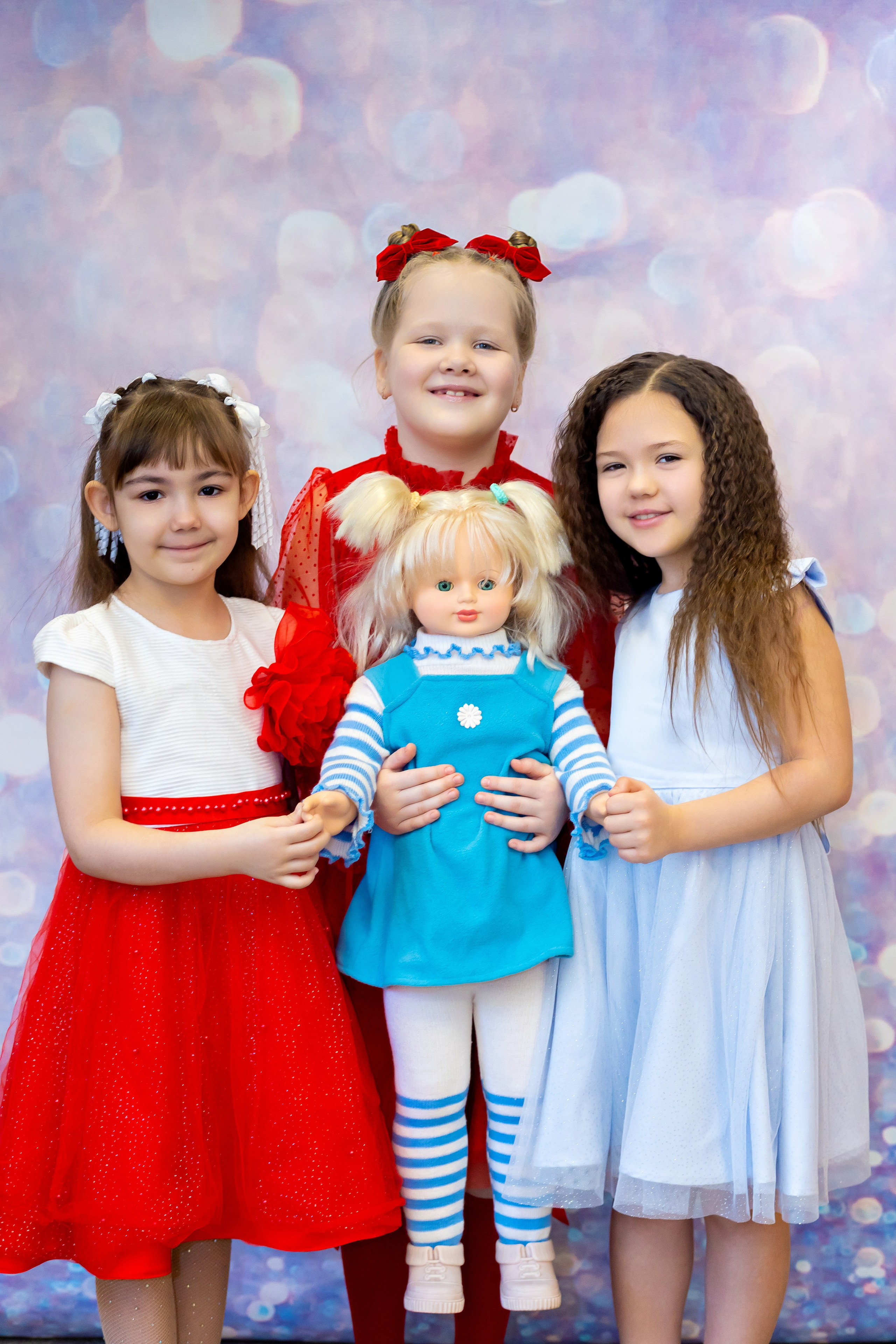 <title> Выпускной альбом Чита, Школа Чита, детский сад Чита,живоефото. Фотограф Григорьева Ольга. Портретная, семейная съёмка, Love Stori, видеосъёмка в городе Чита. Выпускные альбомы, фотокниги