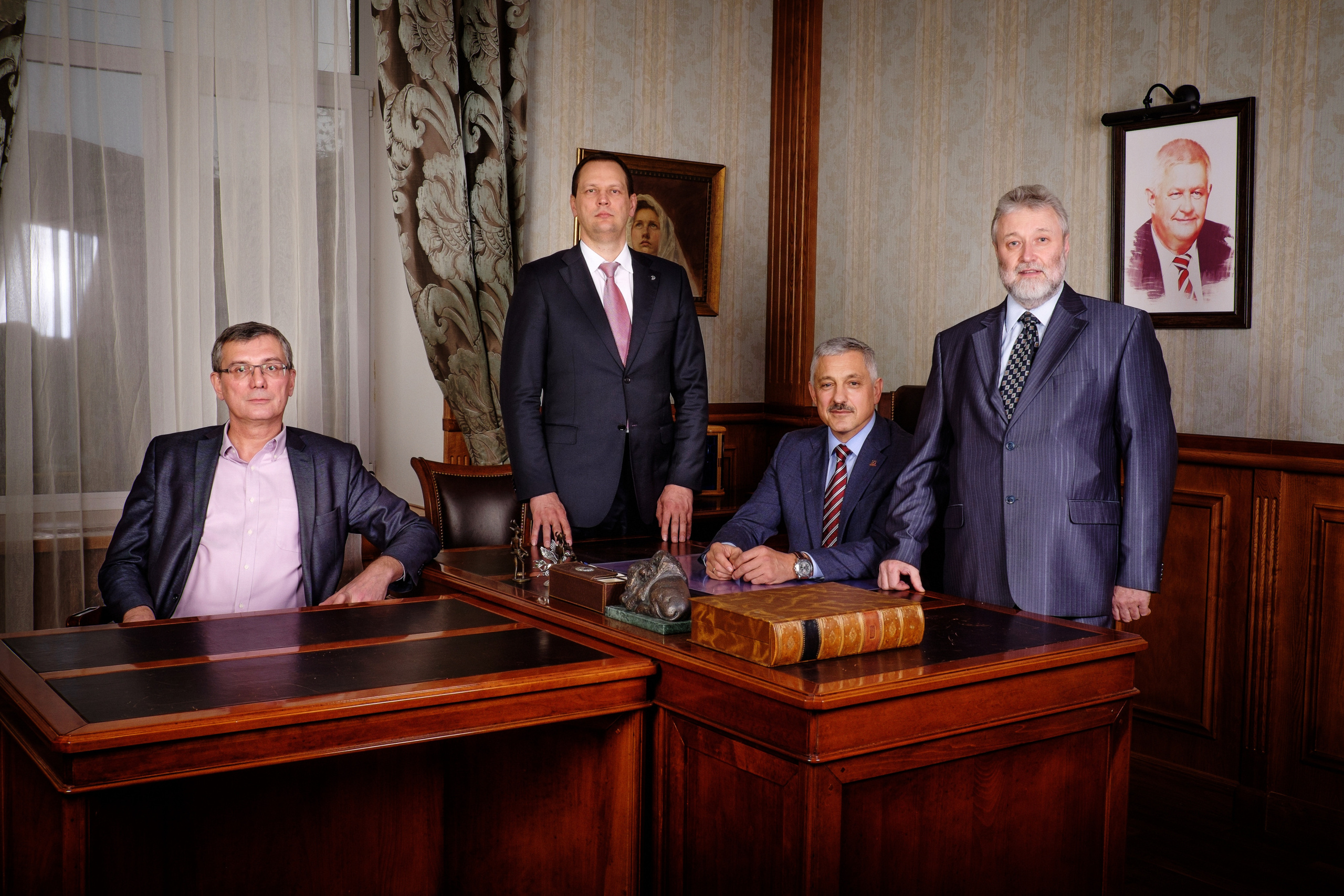 Съемка сотрудников. Фотостудия КВАДРАТ