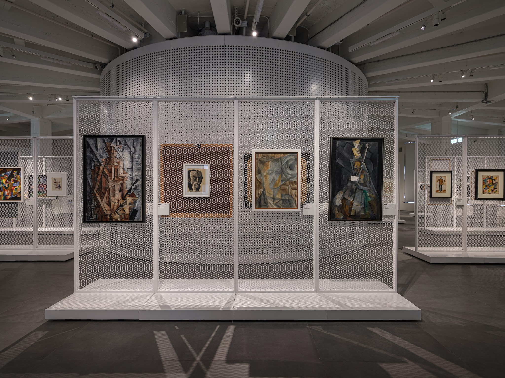 «Конструктивизм. Начало. 1922» Центр «Зотов» для ЧАРТ (Сергей Чобан/Александра Шейнер) 2022. Фотограф Василий Буланов