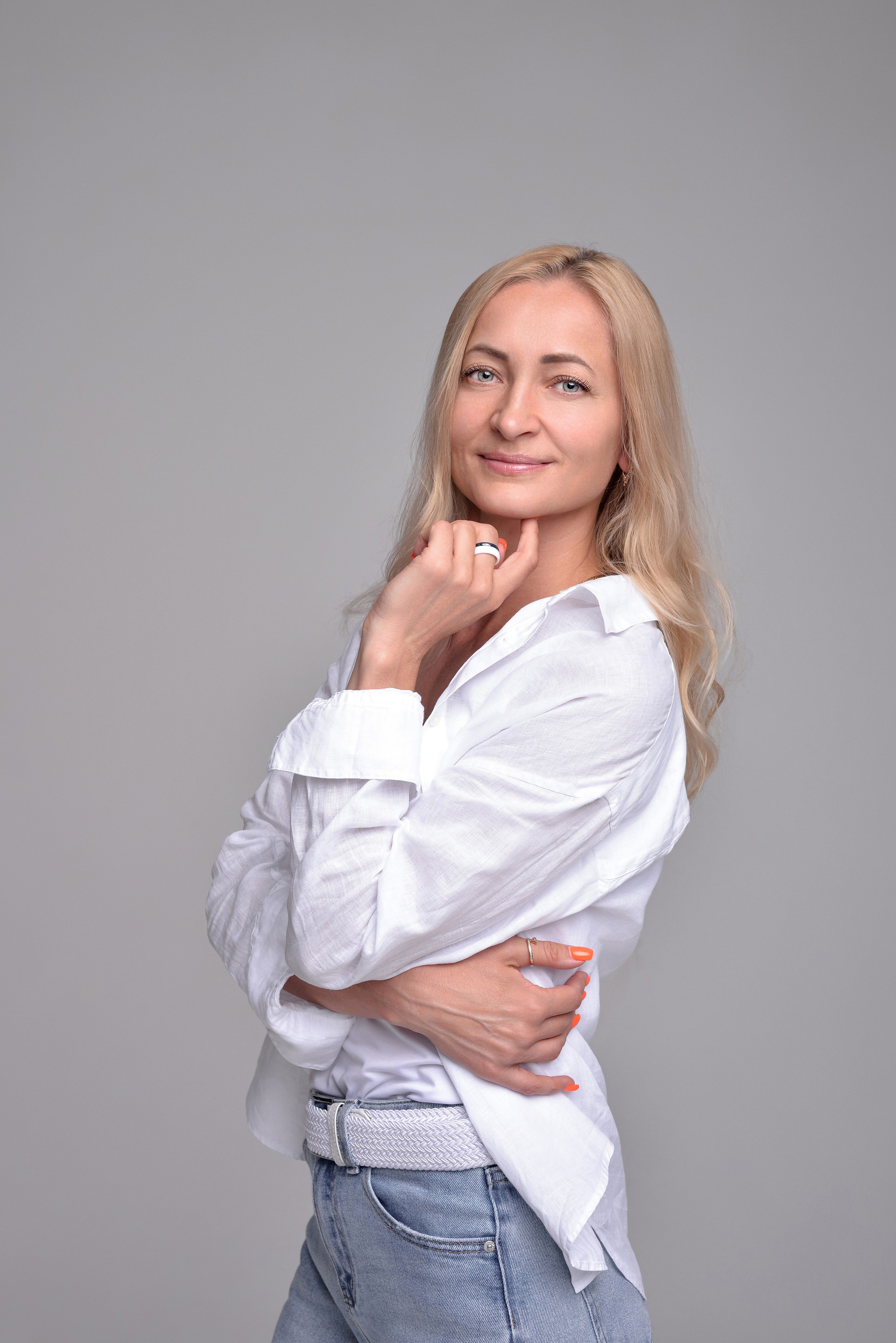 Таня и Настя и Чеси в Точке. Семейный и свадебный фотограф Галина Абакумова, фотосессии в Белгороде