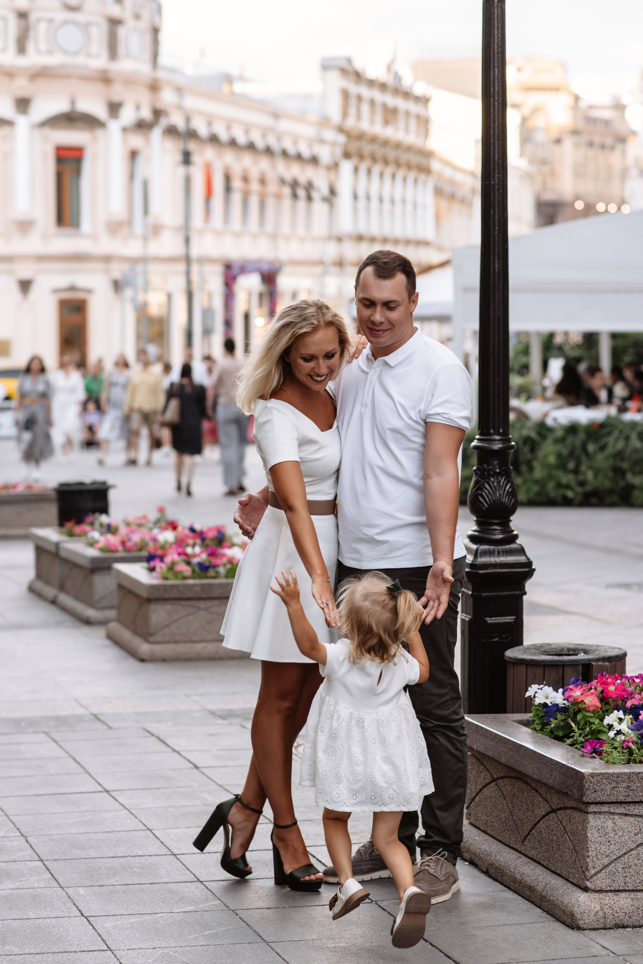 Миллионы глаз смотрят на нас.спустя 5 лет). Свадебный фотограф и визажист в Москве Кристина Палько