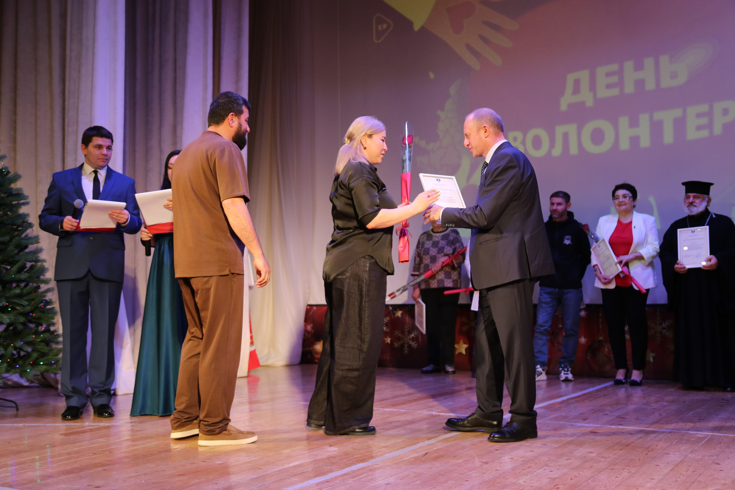 День Волонтёра. Жизнь курорта Кабардинка в фотографиях