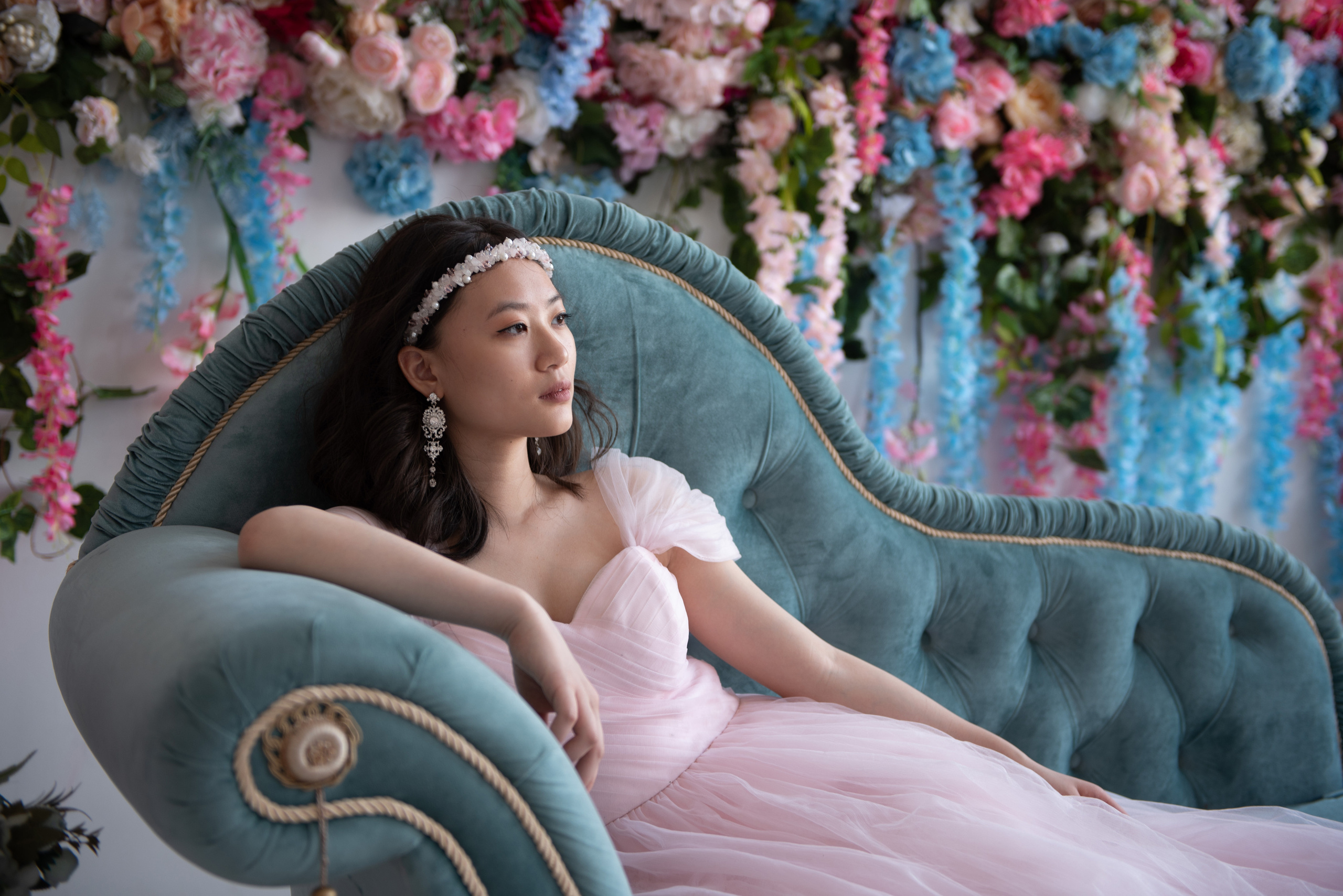 Принцесса в цветущем саду