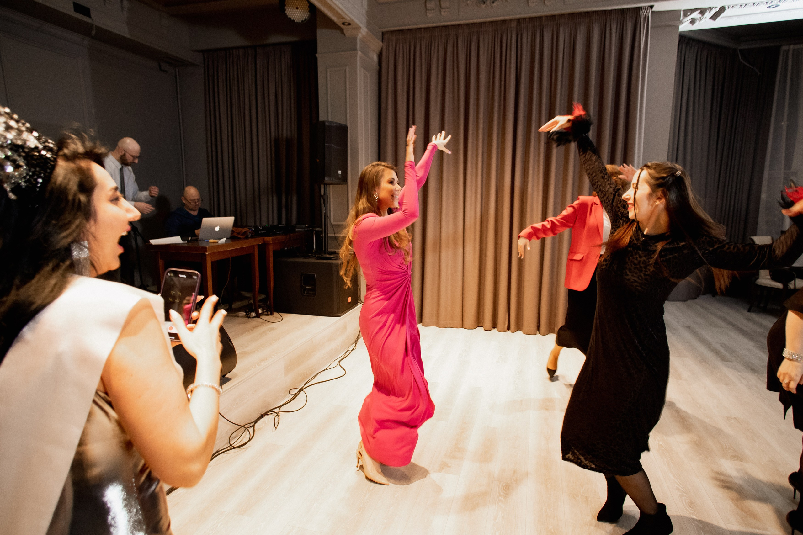 КОРОЛЕВА ДАЛЬНЕГО ВОСТОКА 2024 [ОТКРЫТИЕ КОНКУРСА]. СВОИ. ФОТООТЧЕТЫ-СОБЫТИЯ-МЕСТА