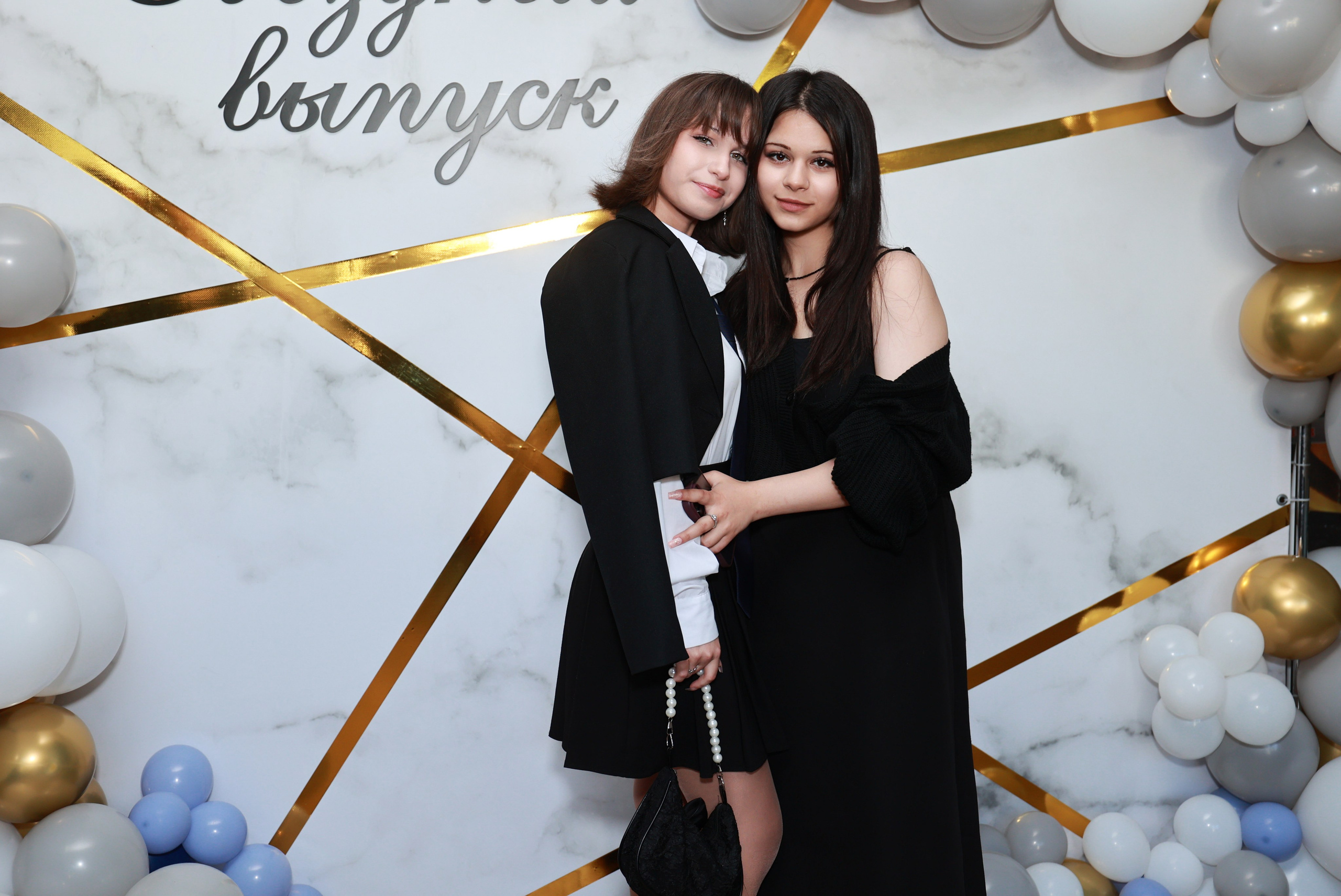 Вручение аттестатов СОШ 42 (2025г). Детский семейный фотограф Краснодар