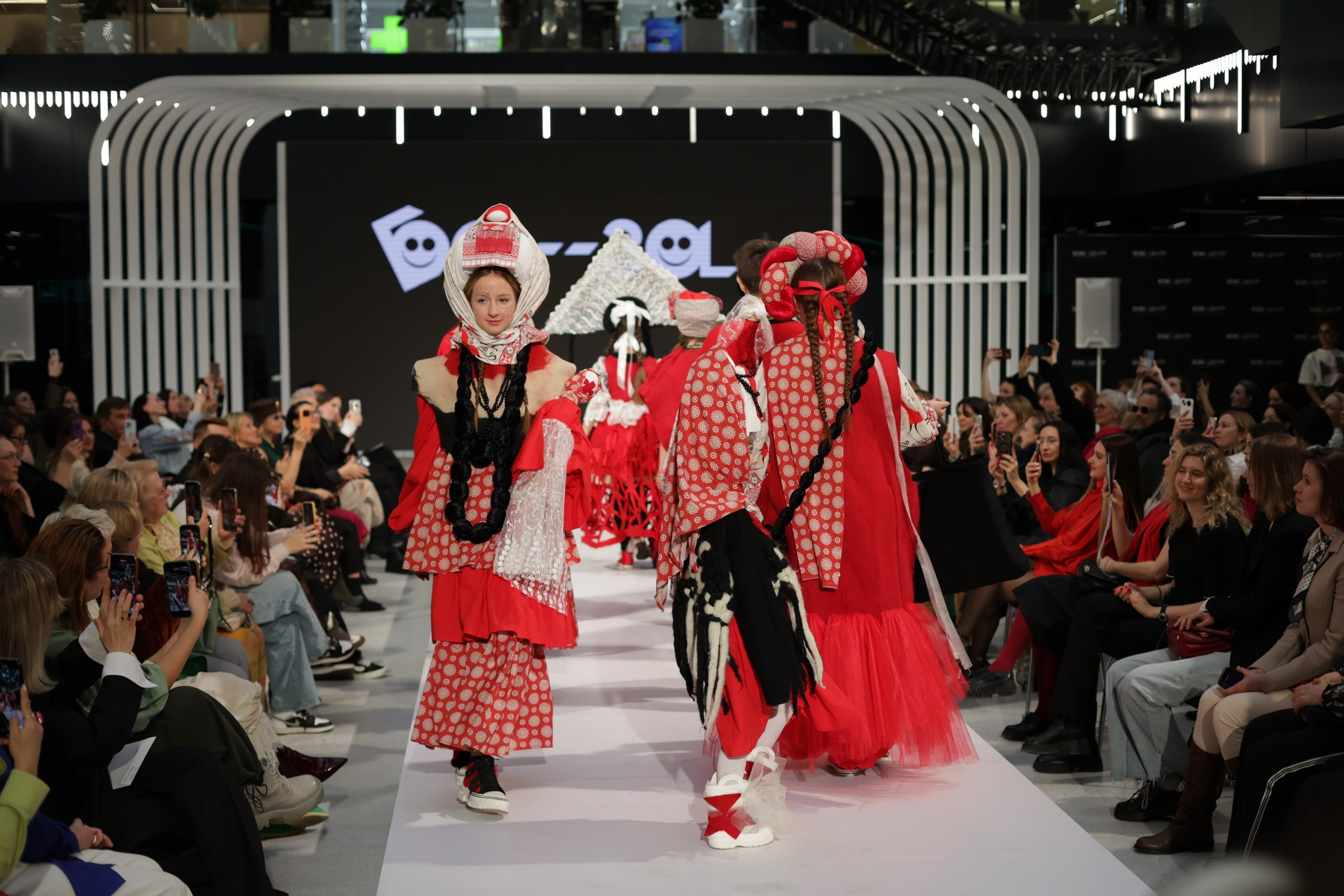 Moscow Fashion Week — Финал конкурса «МОСТ В БУДУЩЕЕ»,. Jane Kudryavtseva — Репортажный и портретный топ фотограф Москва