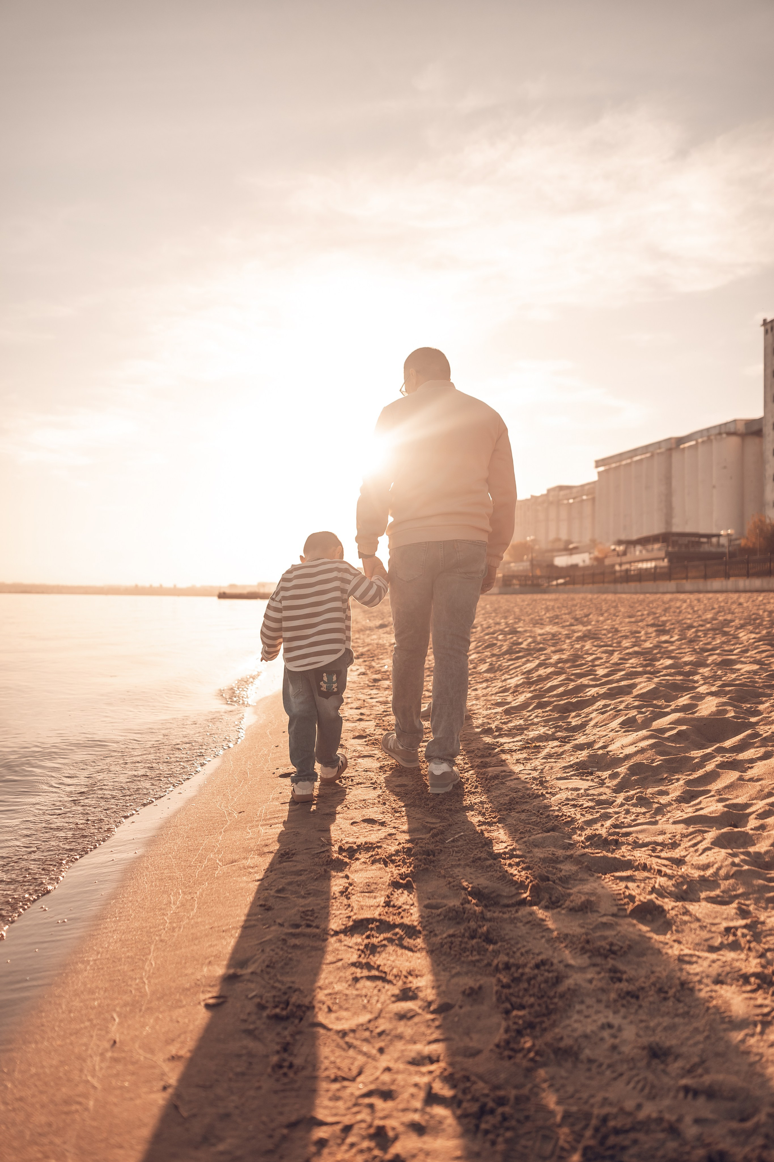 Алексей, Елена и Тимур. Пляж. Главная