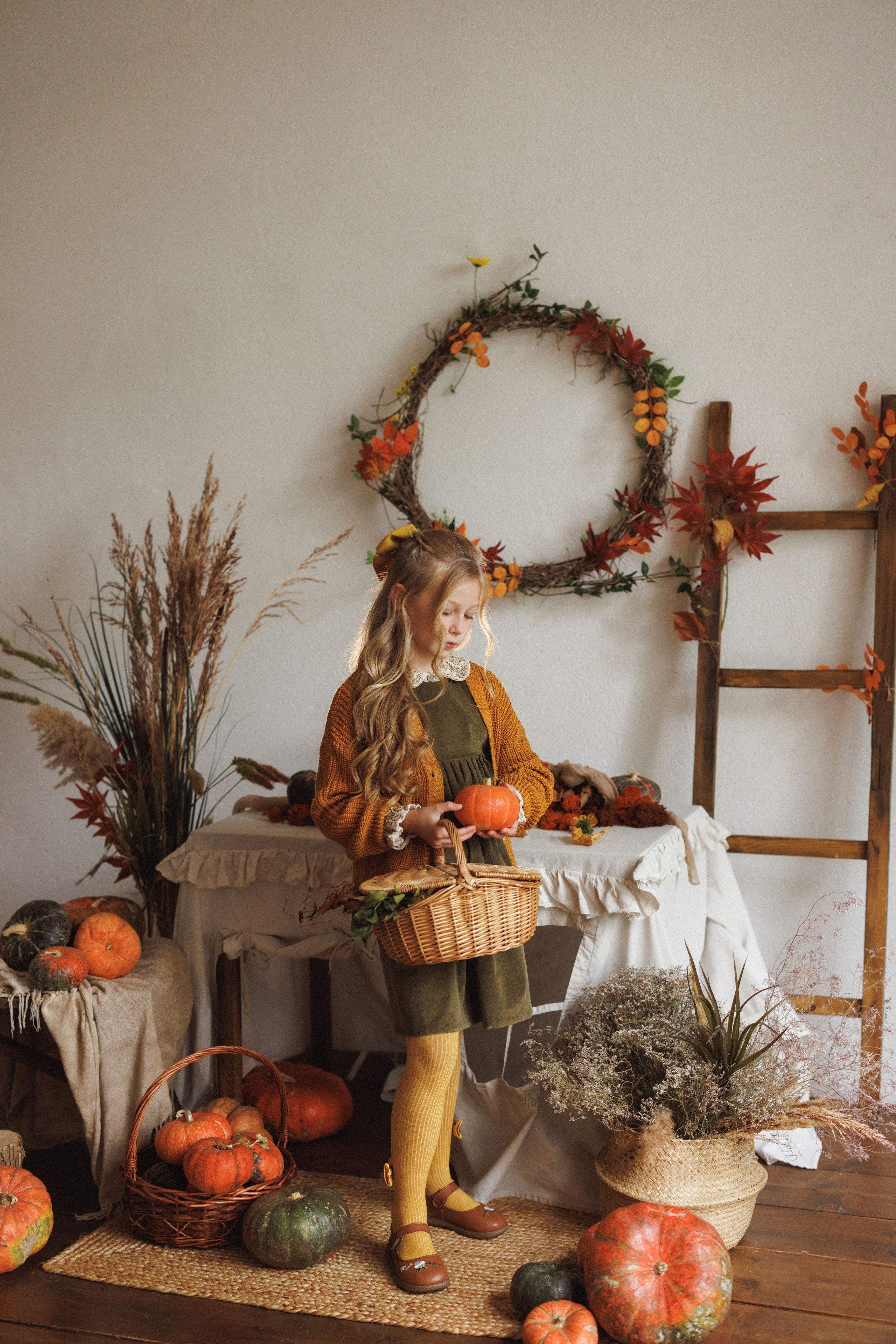 Осенняя фотосессия в фотостудии Mestone, город Краснодар. Семейный и детский фотограф в Краснодаре Анна Трашкова