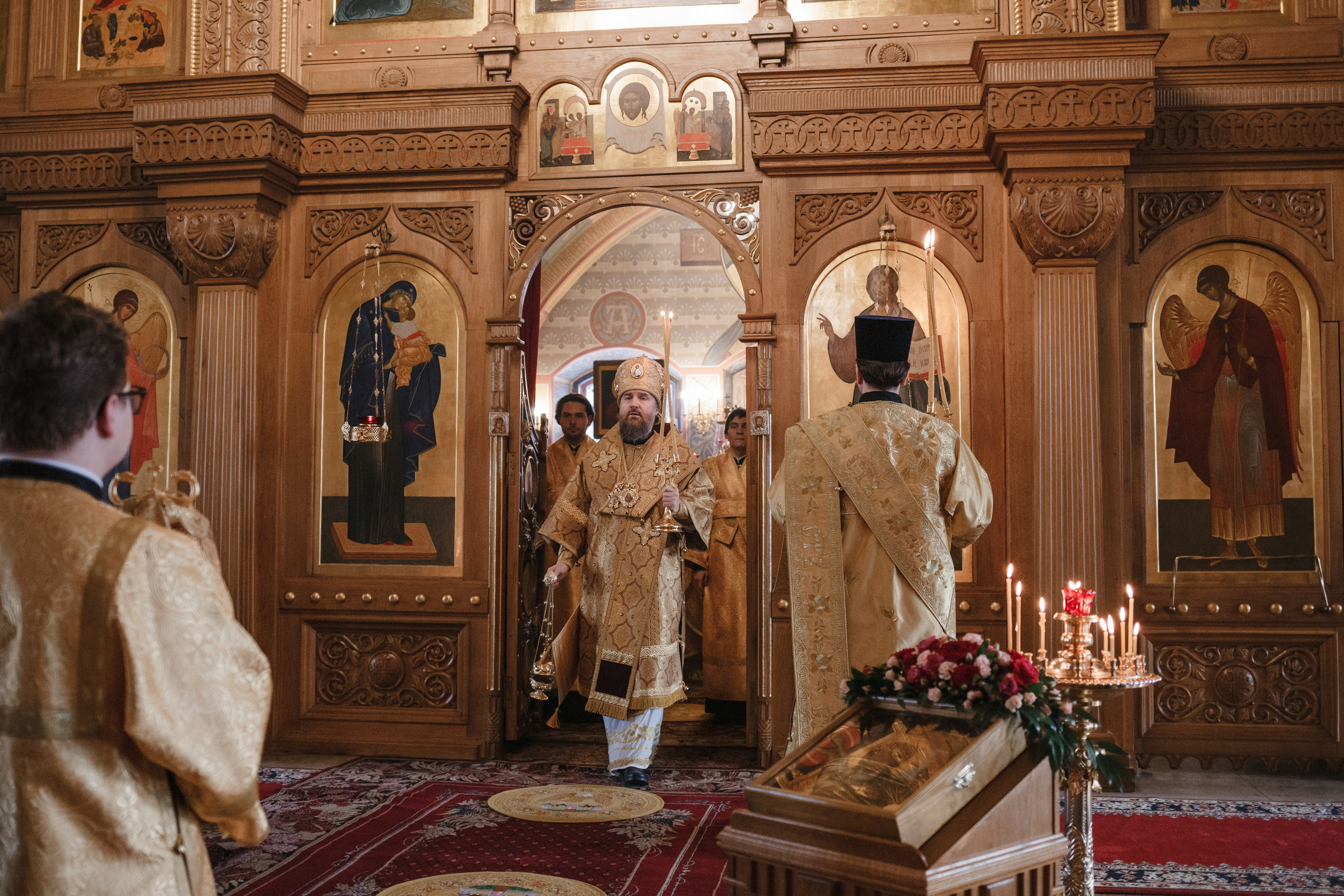 Служба Григория, митрополита, управляющего делами Московской Патриархии. Семейный фотограф Николаева Ольга