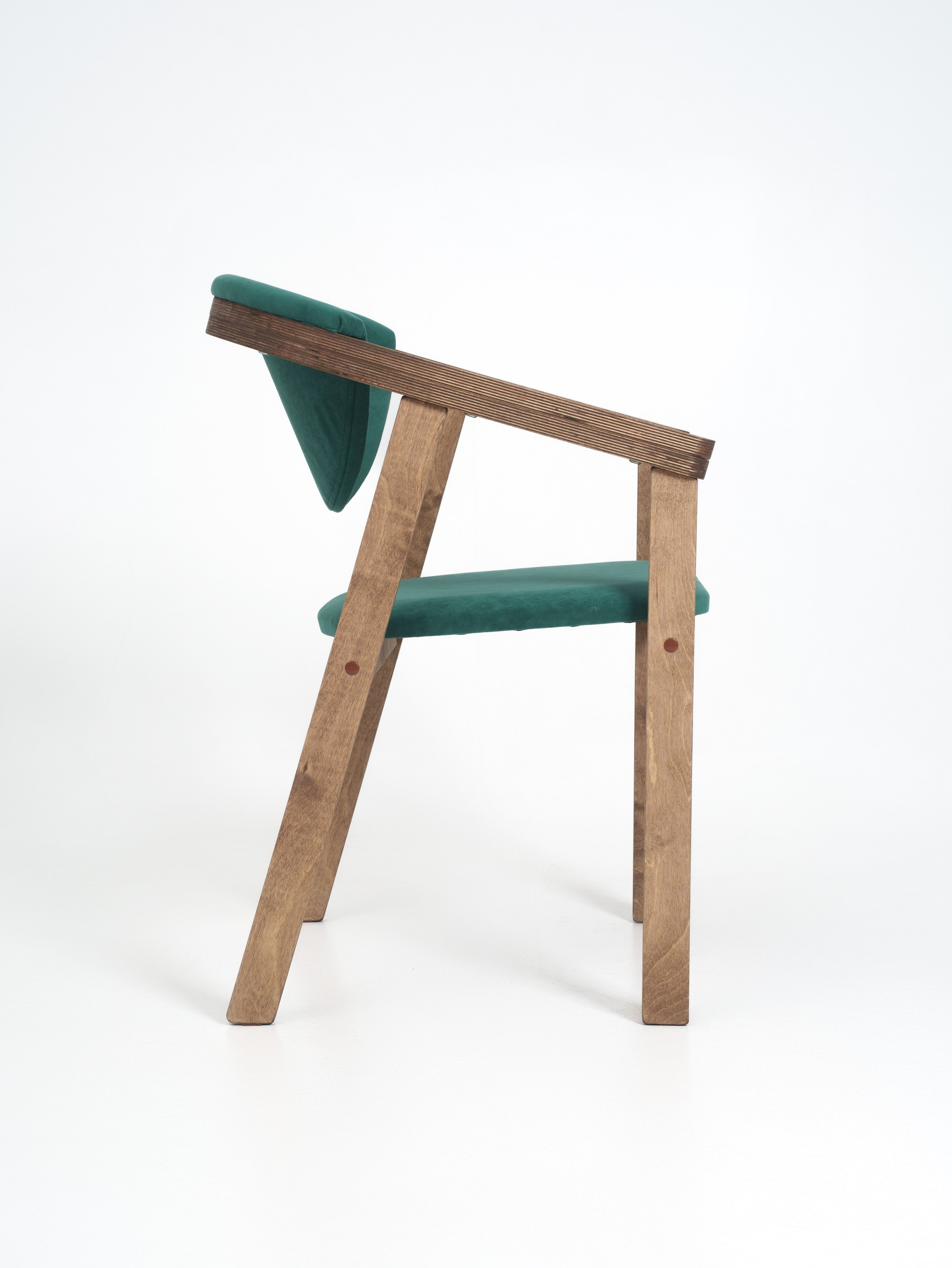 Столы и стулья для маркетплейсов. Иван Упоров — фотограф, рилсмейкер чебоксары