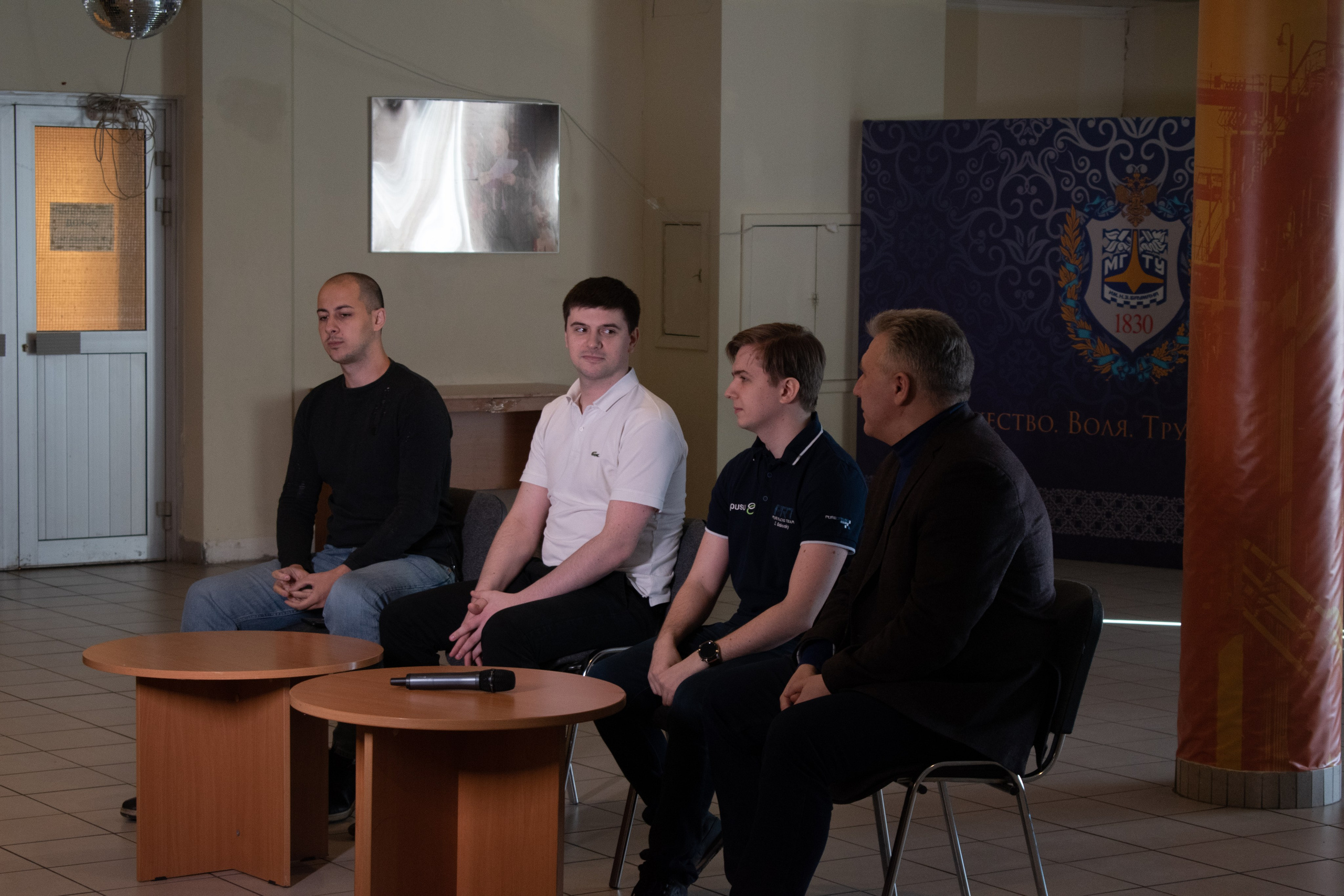 RaceRoom — Командный турнир среди ВУЗов города Москвы | 22.02.20. Репортажный фотограф Сыбер Мартти