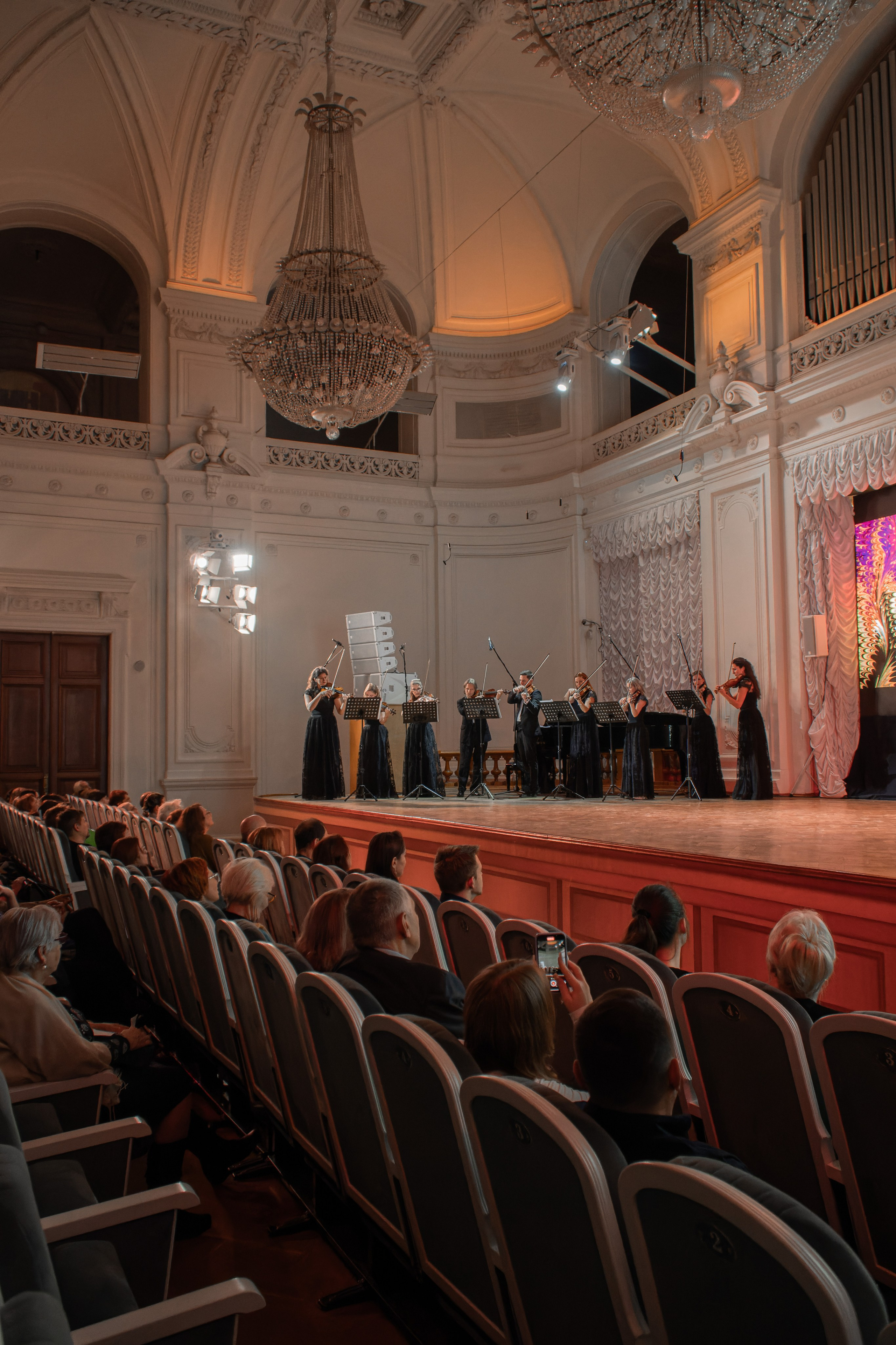 Эбру & Классическая скрипка. Фотограф в Санкт-Петербурге Авдотья Благовещенская