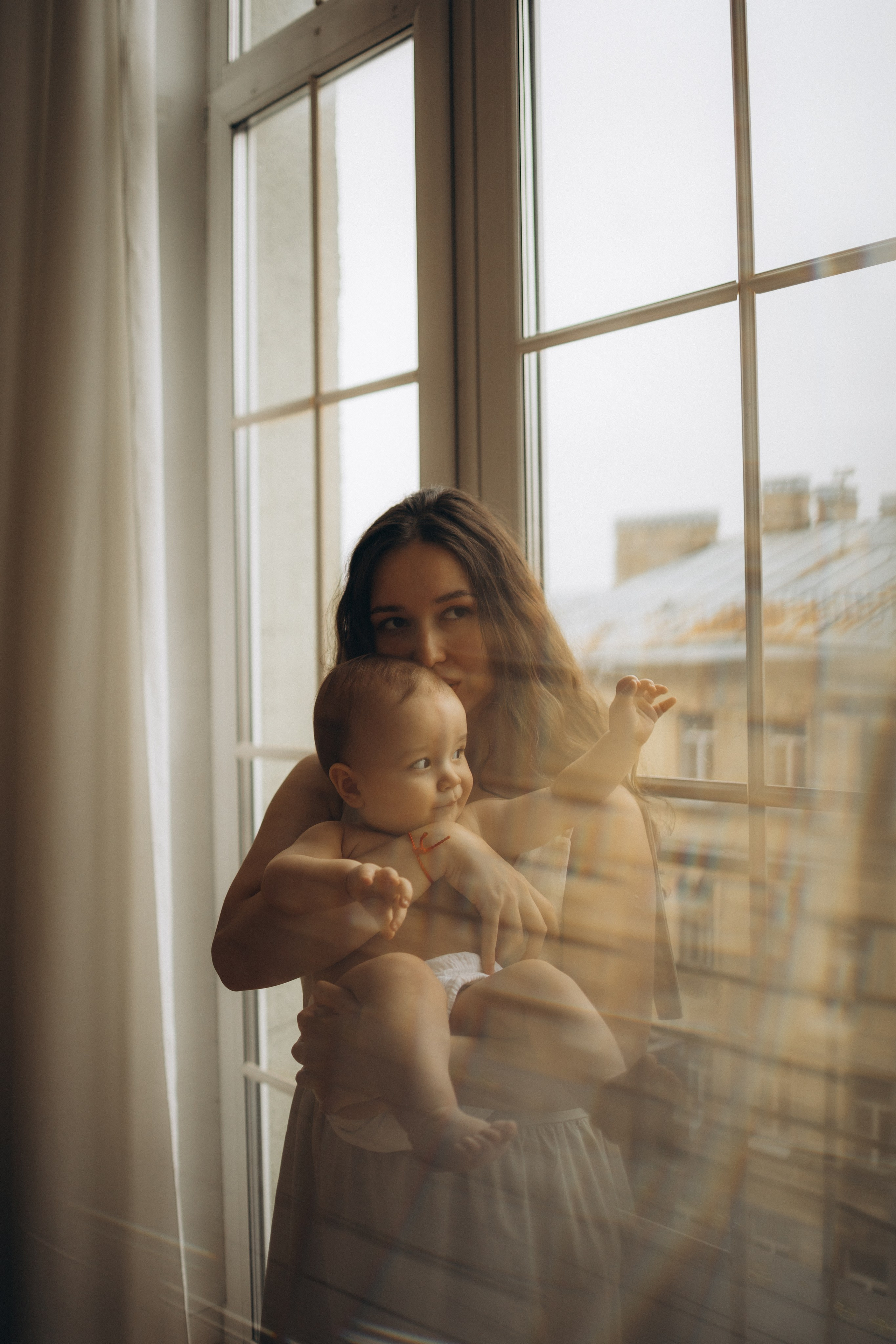 Регина и малыш Дима. Семейный, домашний, ньюборн фотограф Москва Цветкова Елизавета