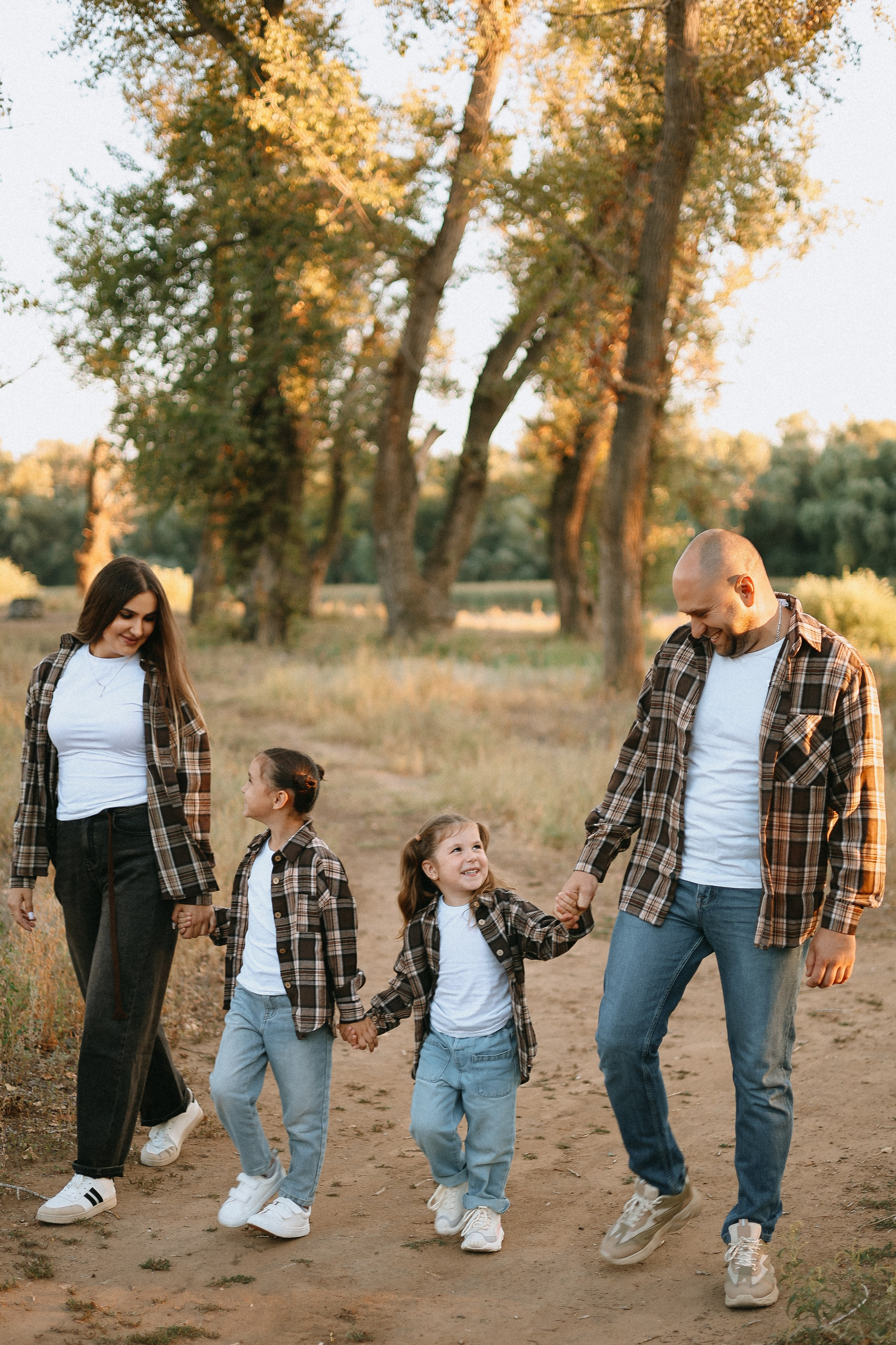 Евгений & Юлия & Полина & Юлия. Фотограф Елизавета Наумова