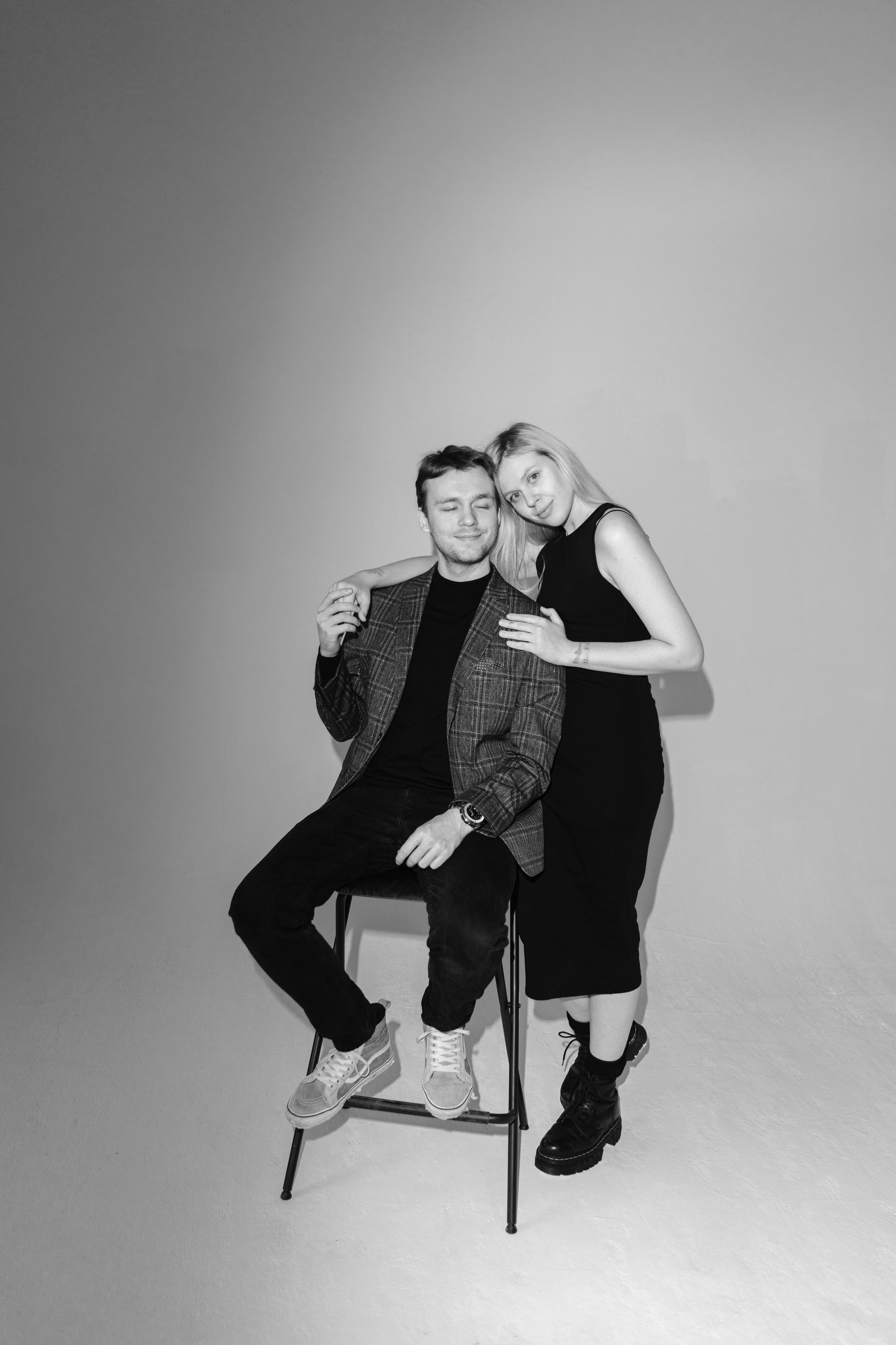 Фотосессия для двоих в студии Москва, Лавстори в студии Москва