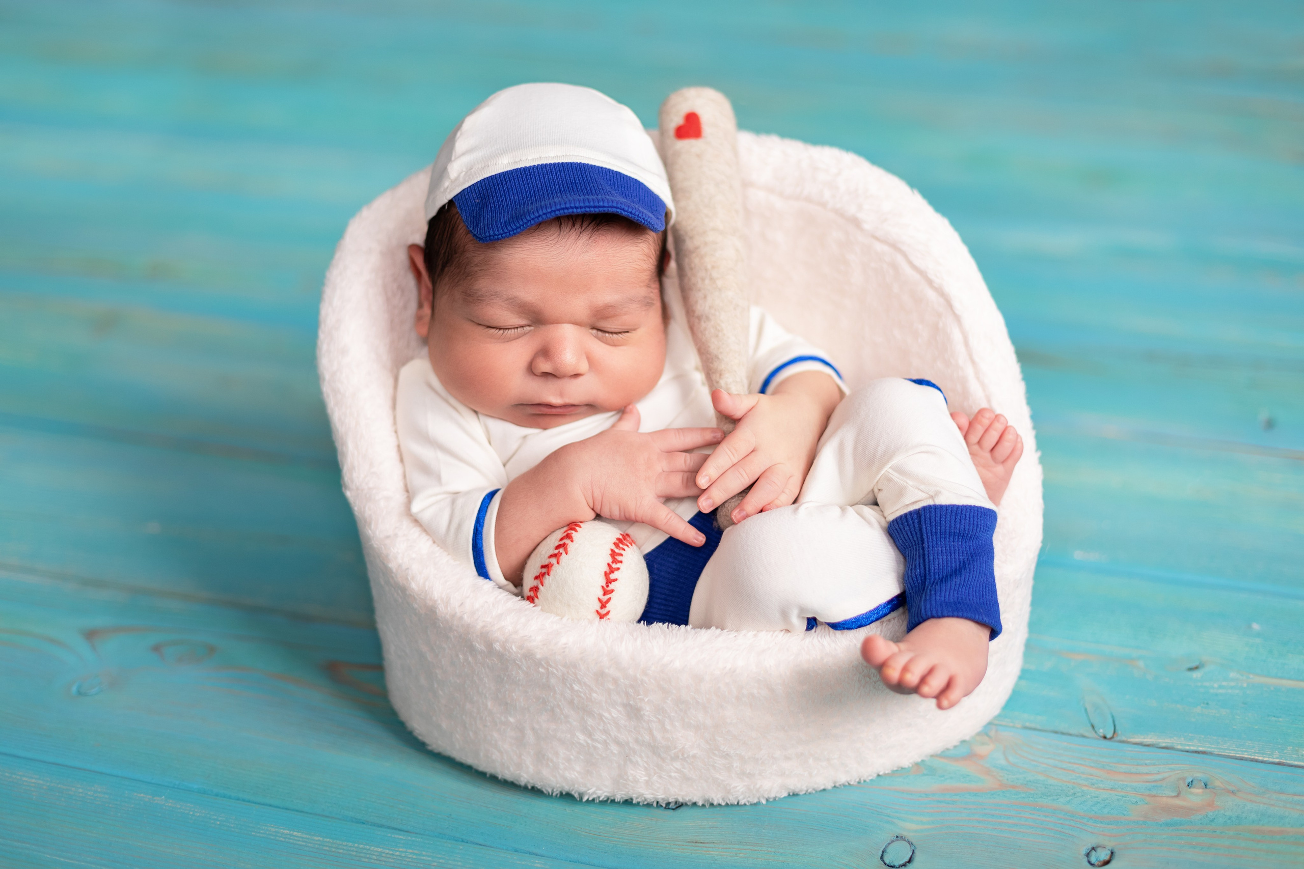 PH @anna_molodykh_newborn.almaty. Retoucher Aleksmokh