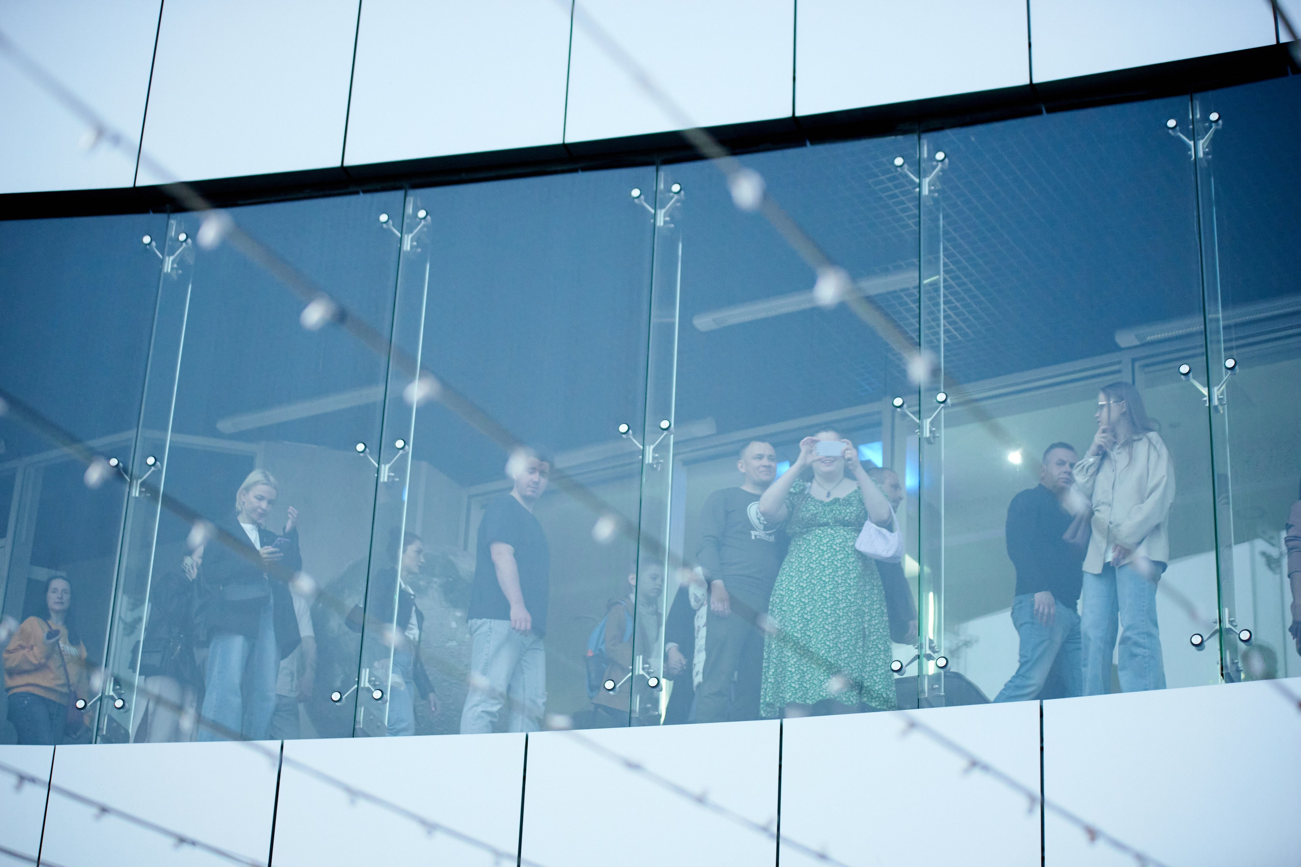 Репортаж: Музыкальная школа Виртуозы в Ночь музеев у планетария. Репортажный и женский фотограф в Новосибирске