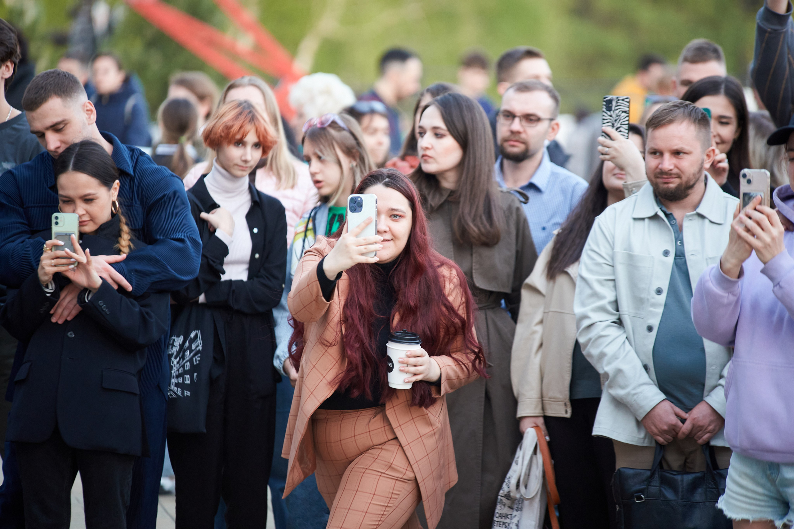 Репортаж: Музыкальная школа Виртуозы в Ночь музеев у планетария. Репортажный и женский фотограф в Новосибирске