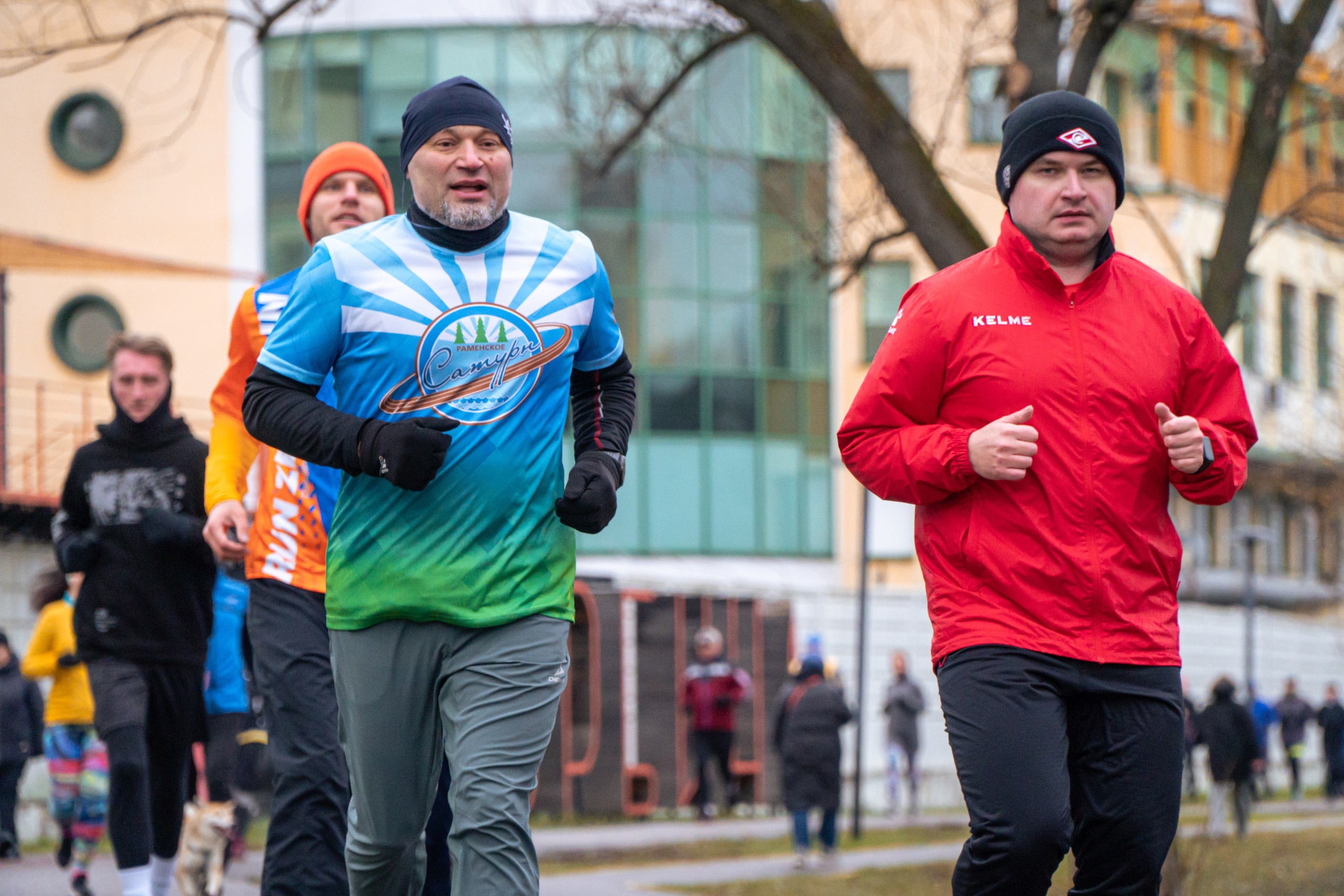 5 вёрст Реутов 16.11.2024. Роман Капилюшов. Бег. Фото. Видео. г. Люберцы